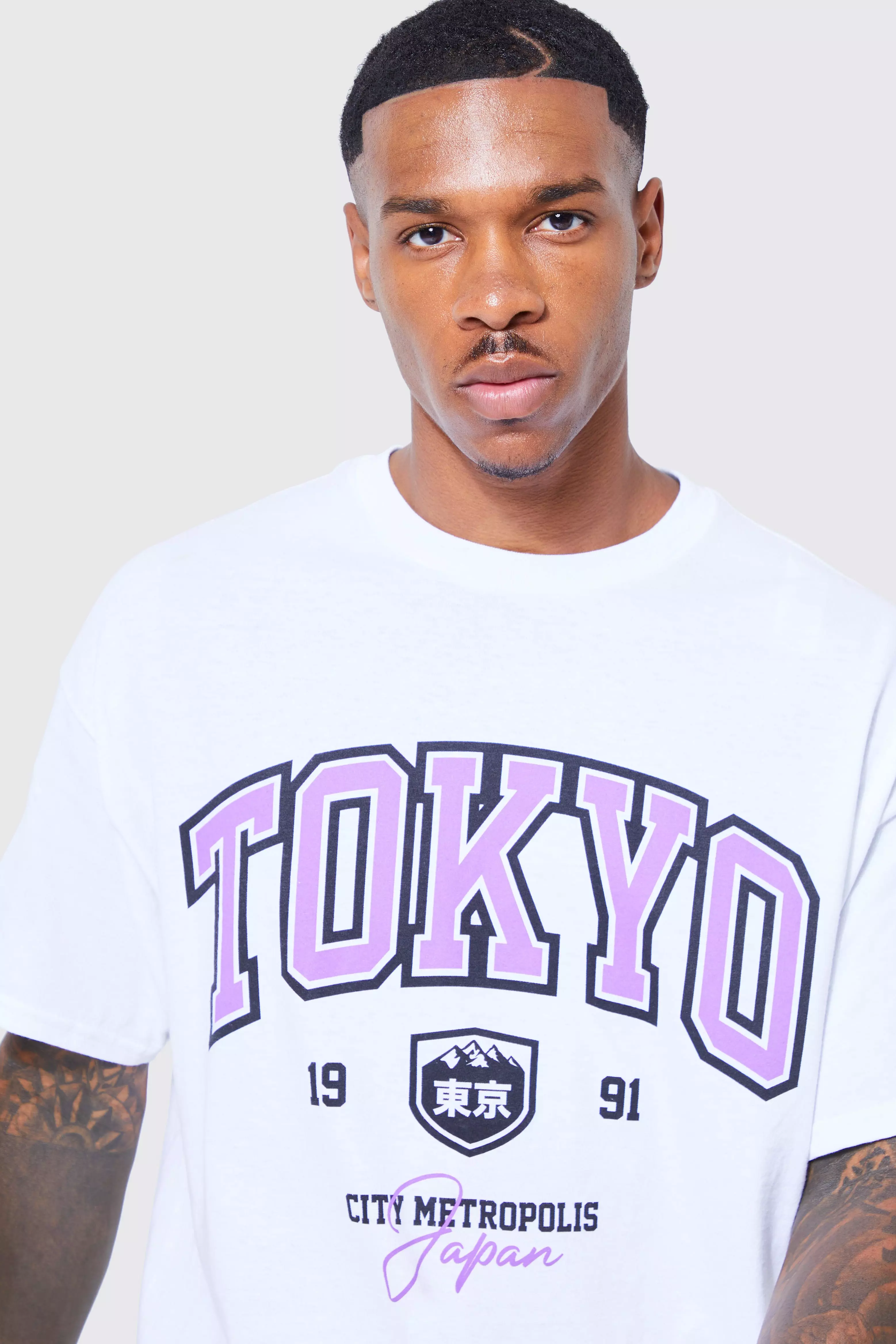 Set T-Shirt Oversize Sovratinta Tokyo Stile Varsity, Purple immagine alternativa