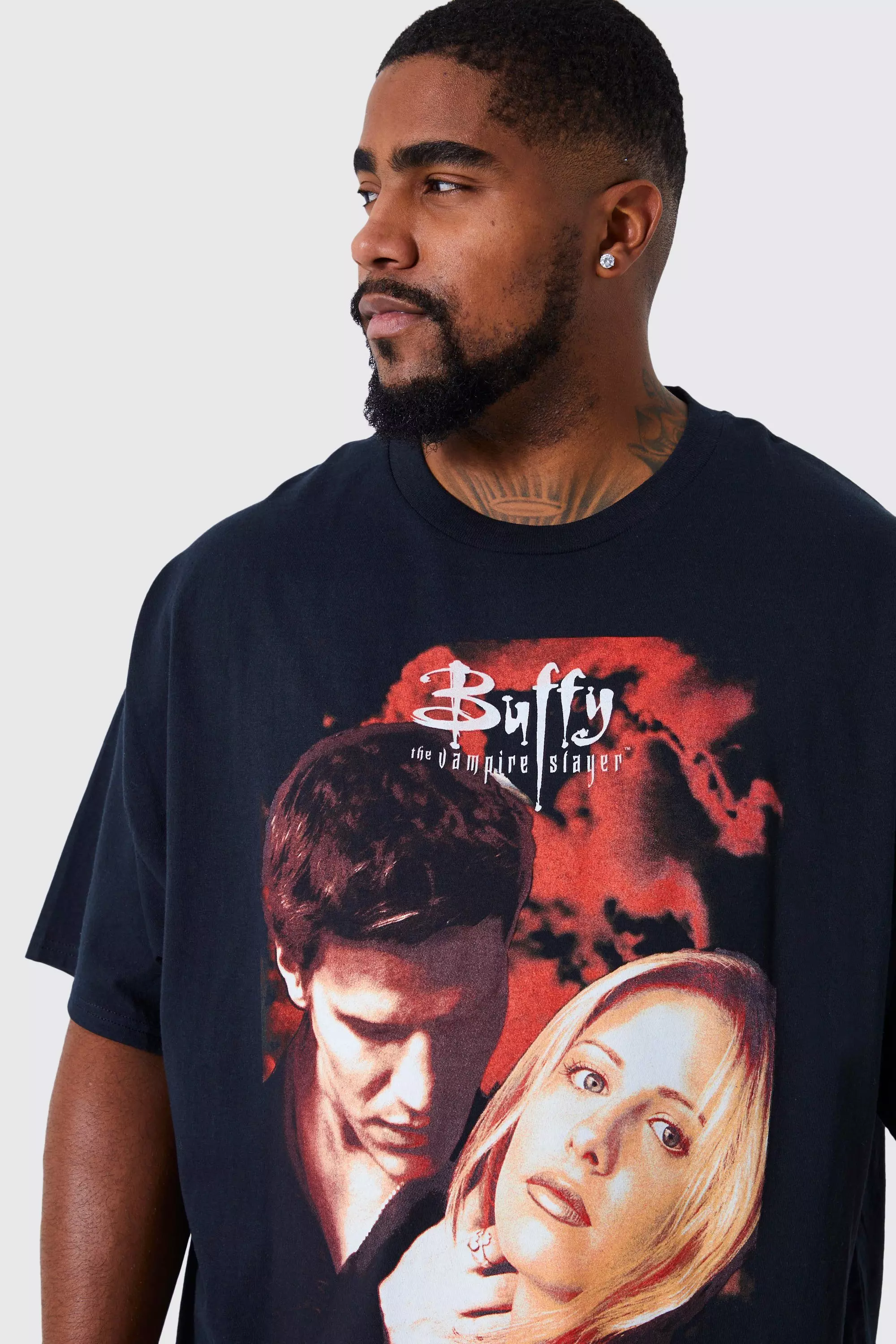 Black Plus Gelicenseerd Buffy T-Shirt alternatieve afbeelding