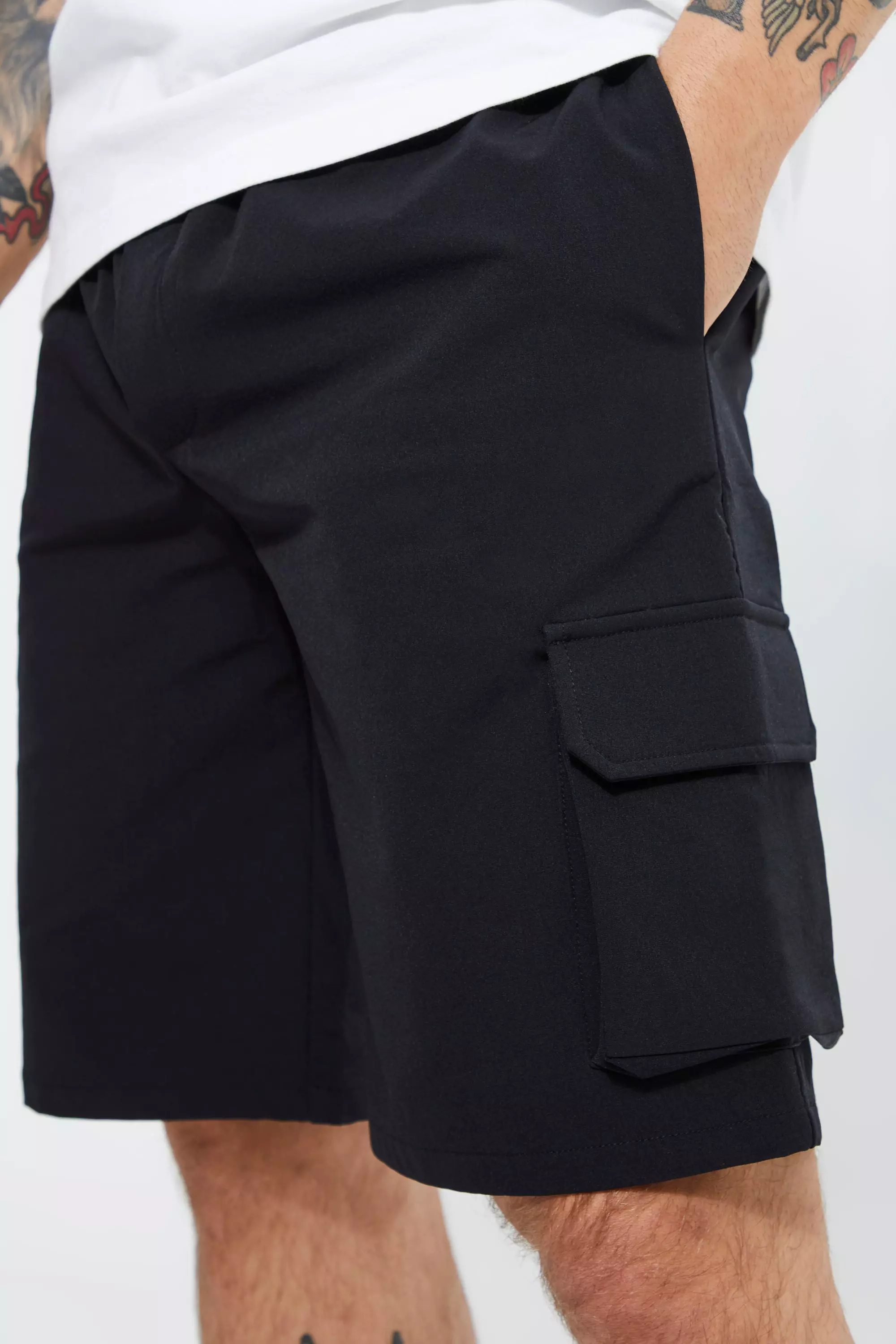 Black Elasticated Relaxed Cargo Stretch Short alternative image