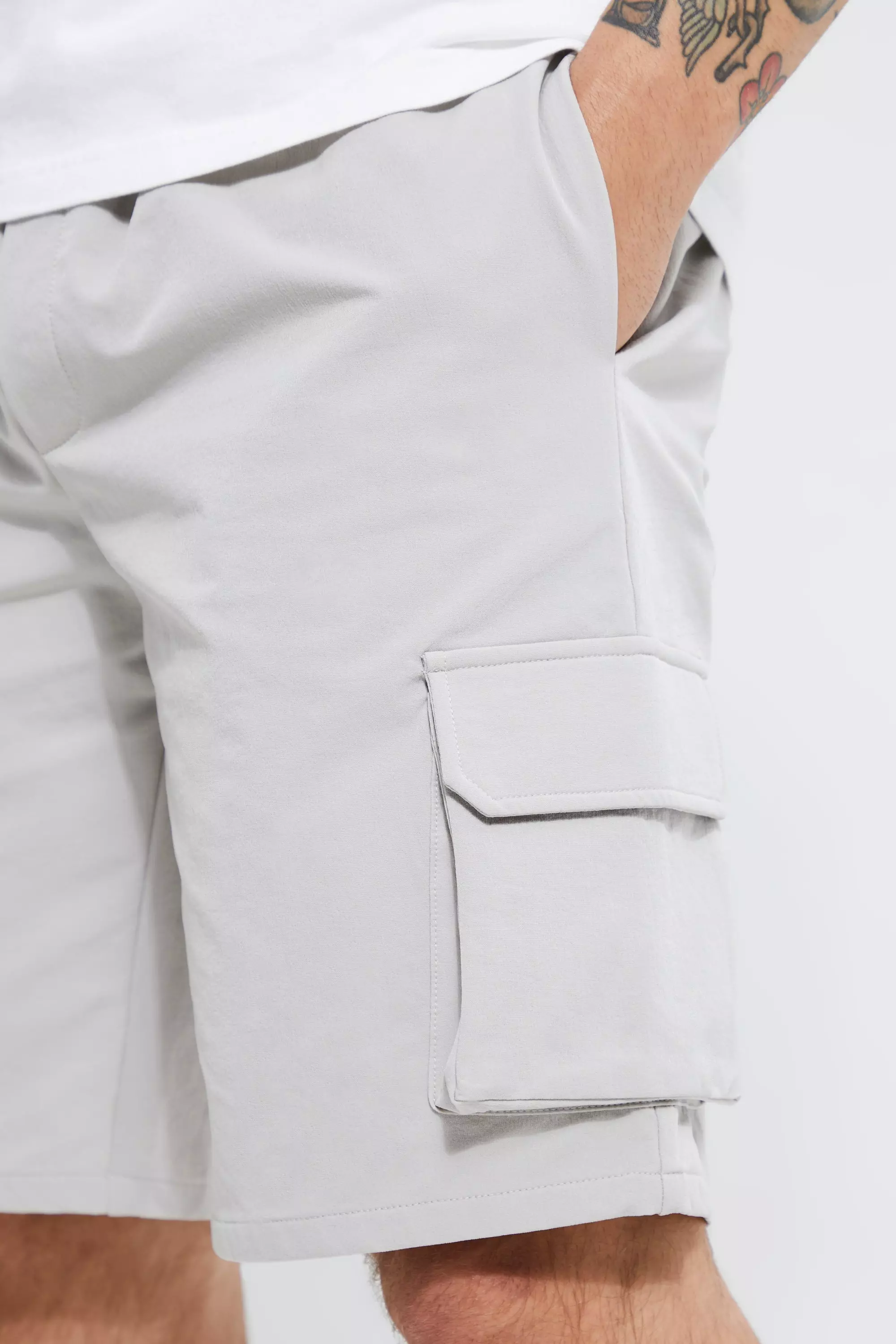 Light grey Elasticated Relaxed Cargo Stretch Short alternative image