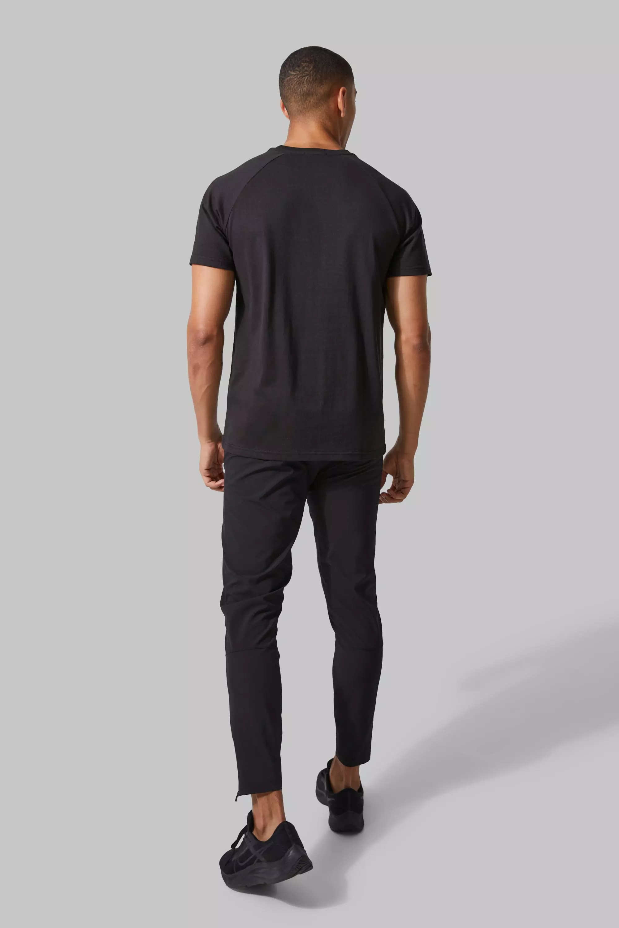 T-Shirt Man Active Gym Basic Regular Fit, Black immagine alternativa