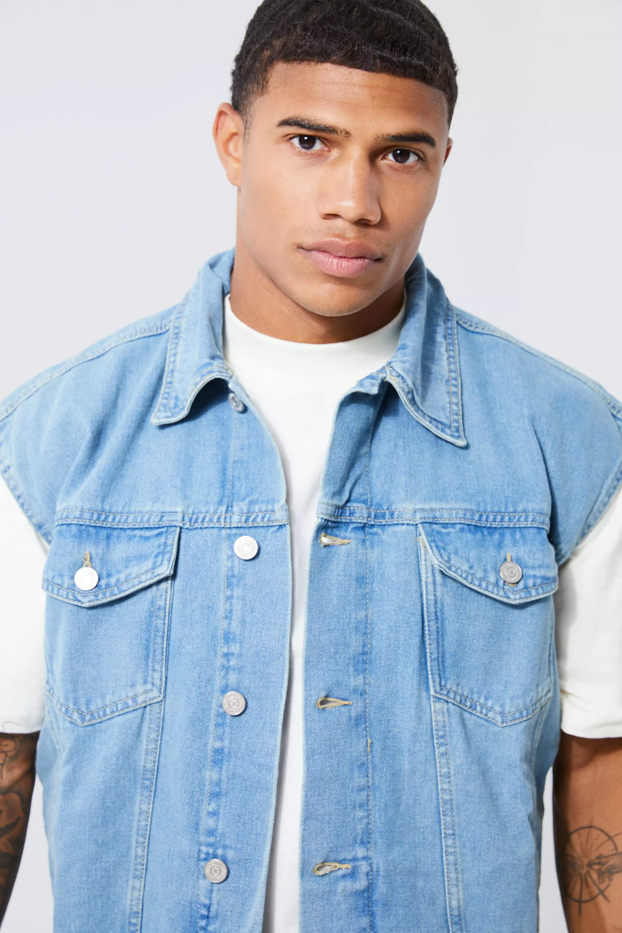 Light grey Oversized Sleeveless Denim Jacket alternative image