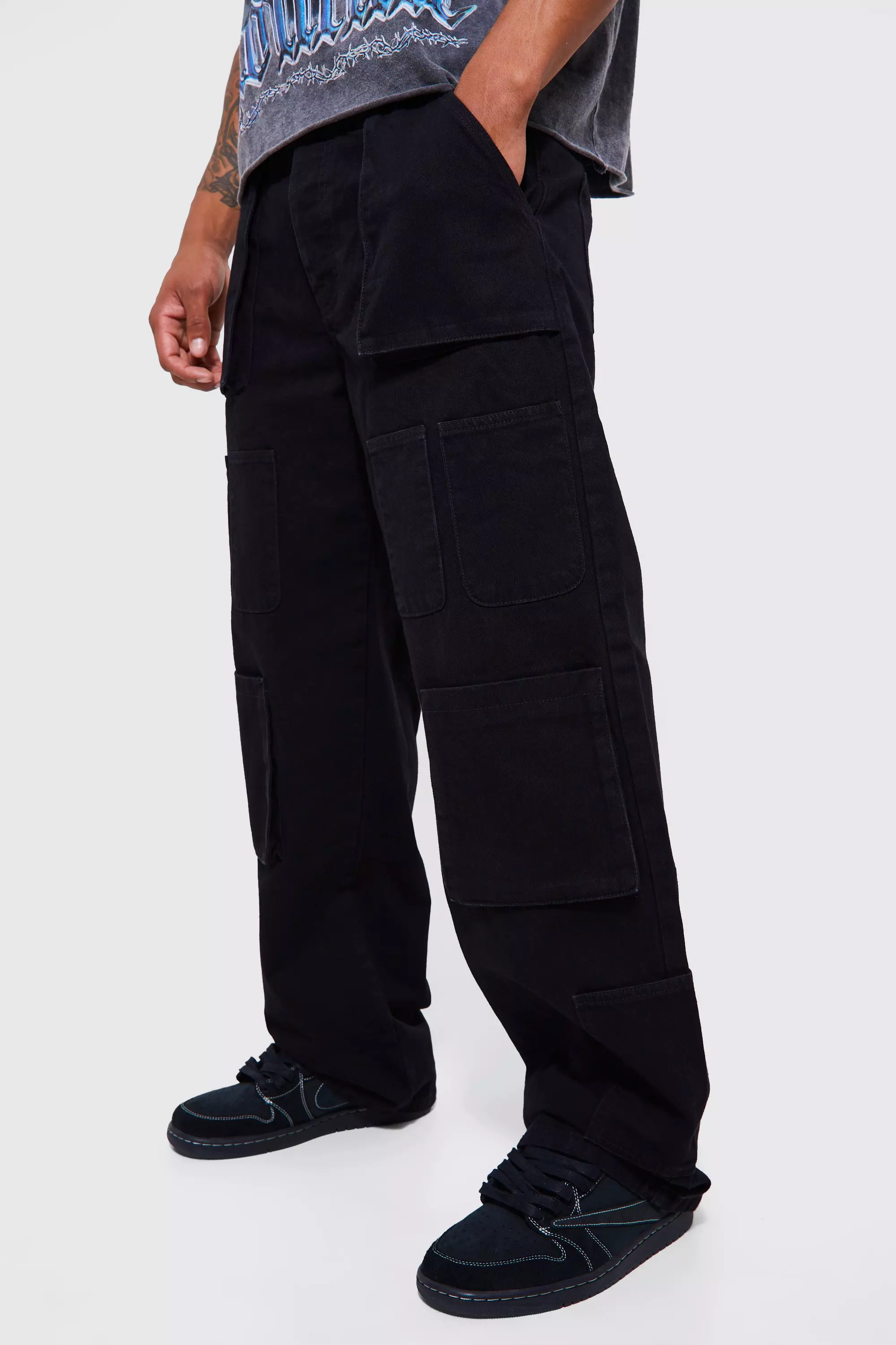 Lockere Jeans mit Cargo-Taschen, Black alternatives Bild