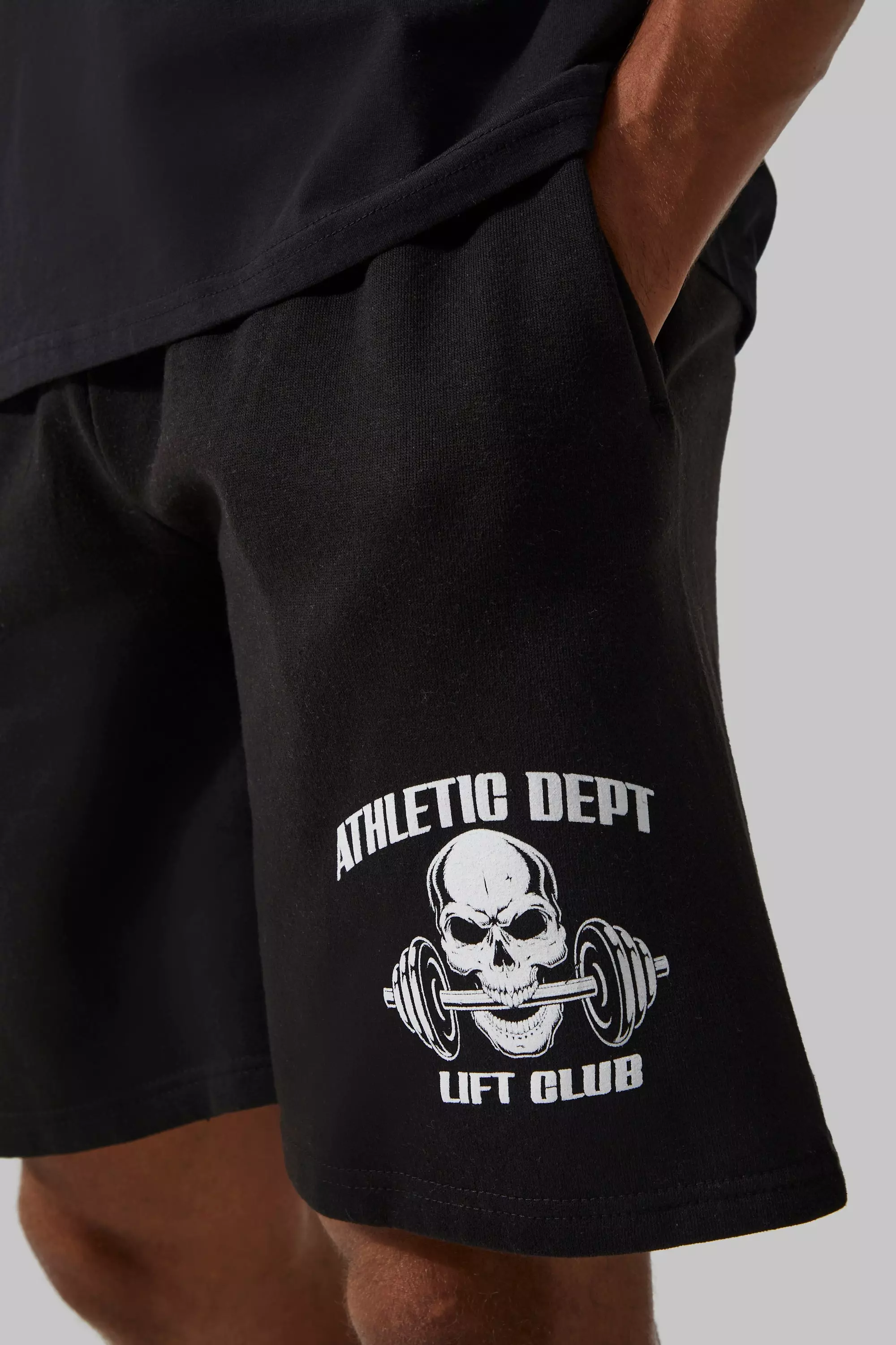 Black Man Active Oversized Graphic Shorts alternative image