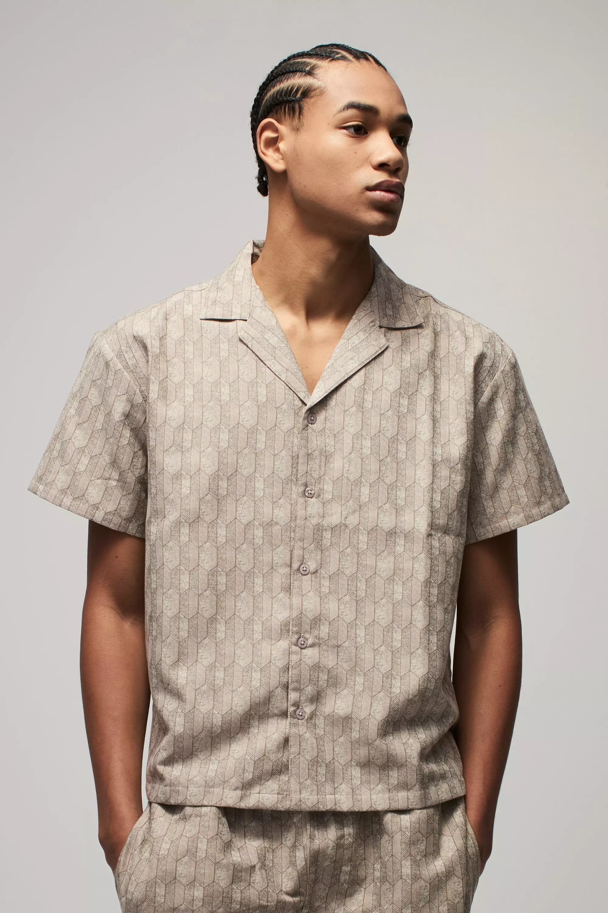 Stone Short Sleeve Boxy Woven Smart Geo Shirt alternative image