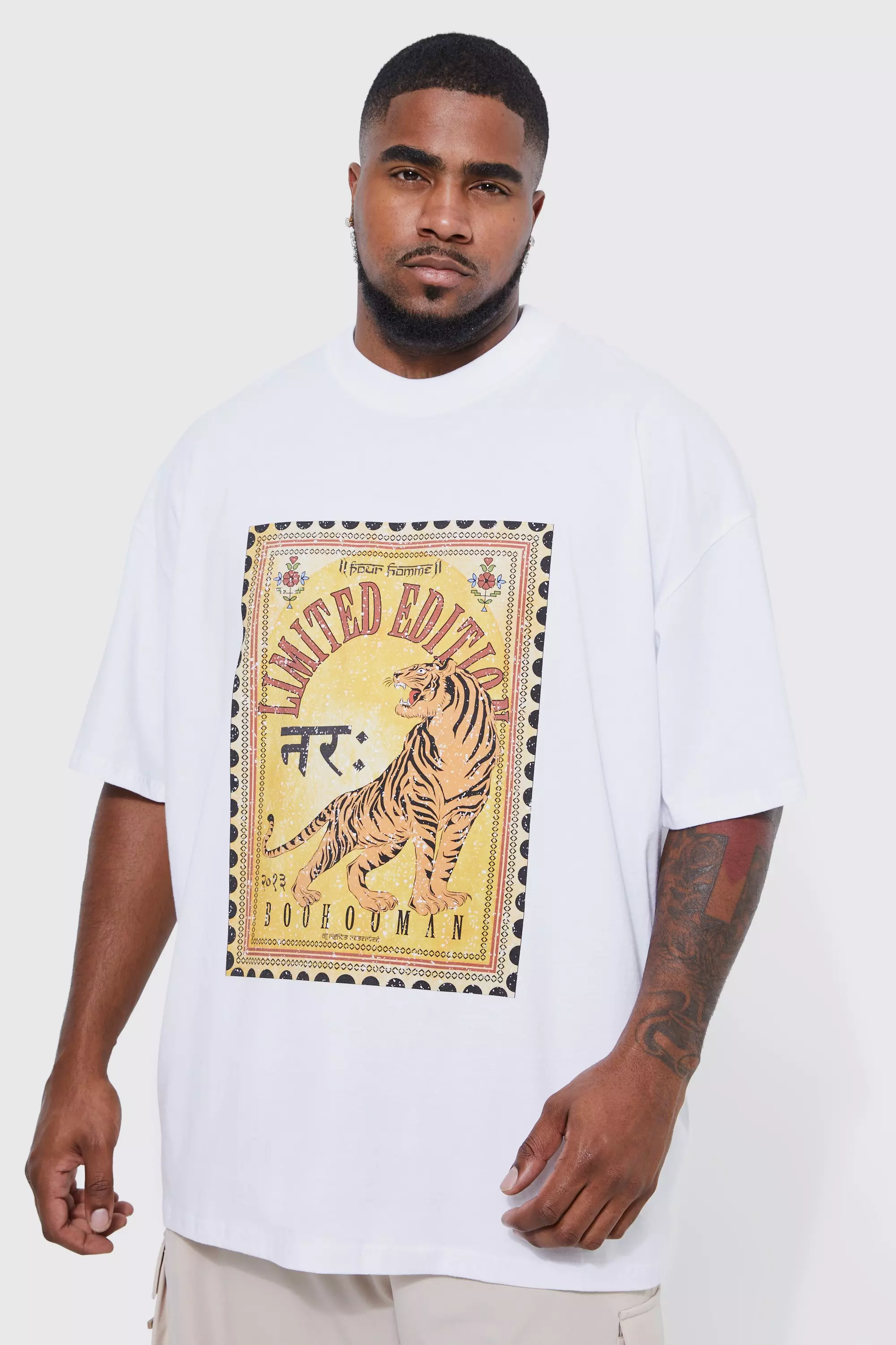 Tiger Glow Designed T - Shirt Mens