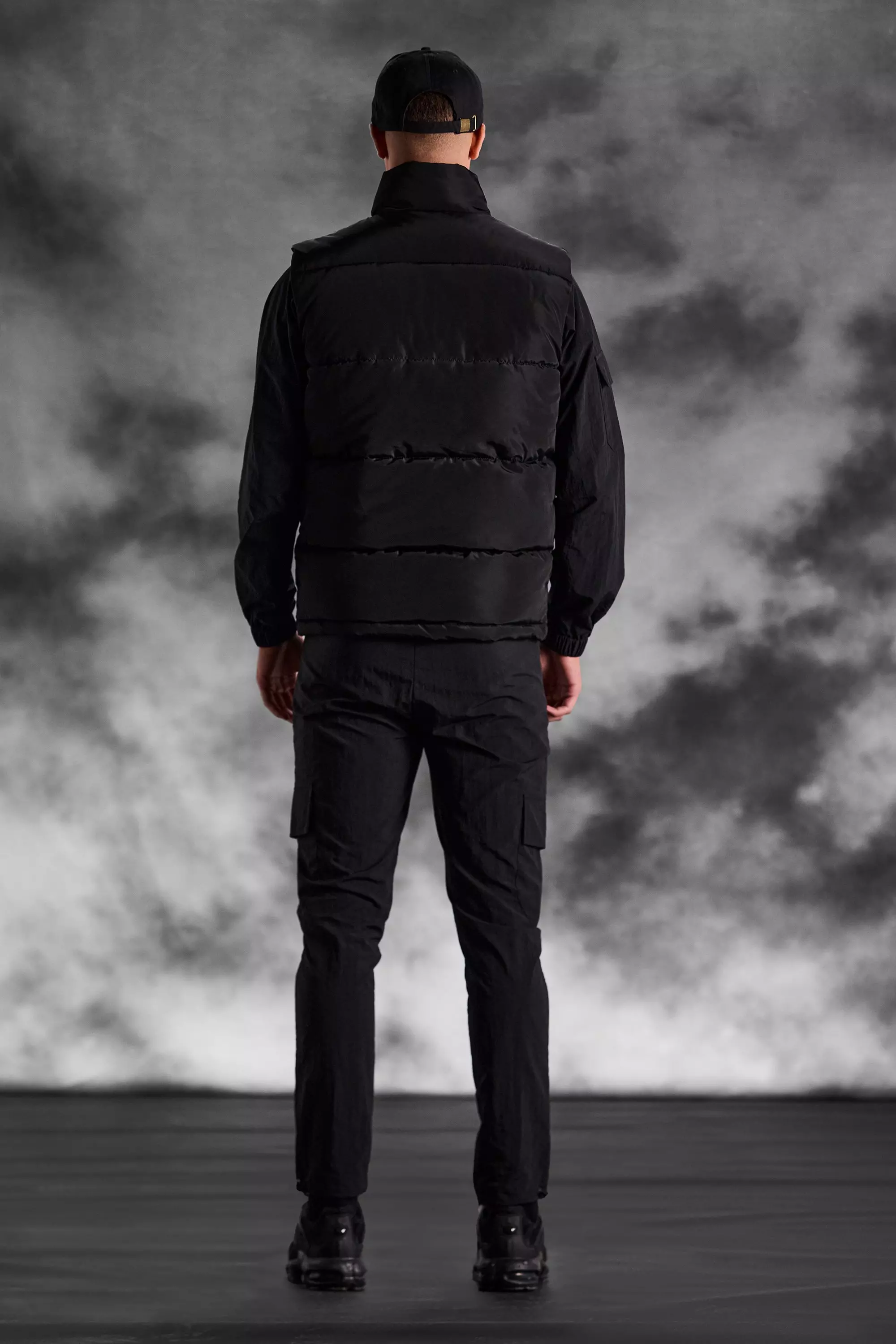 ArrDee Funnel Neck Quilted 13 Gilet | boohooMAN USA