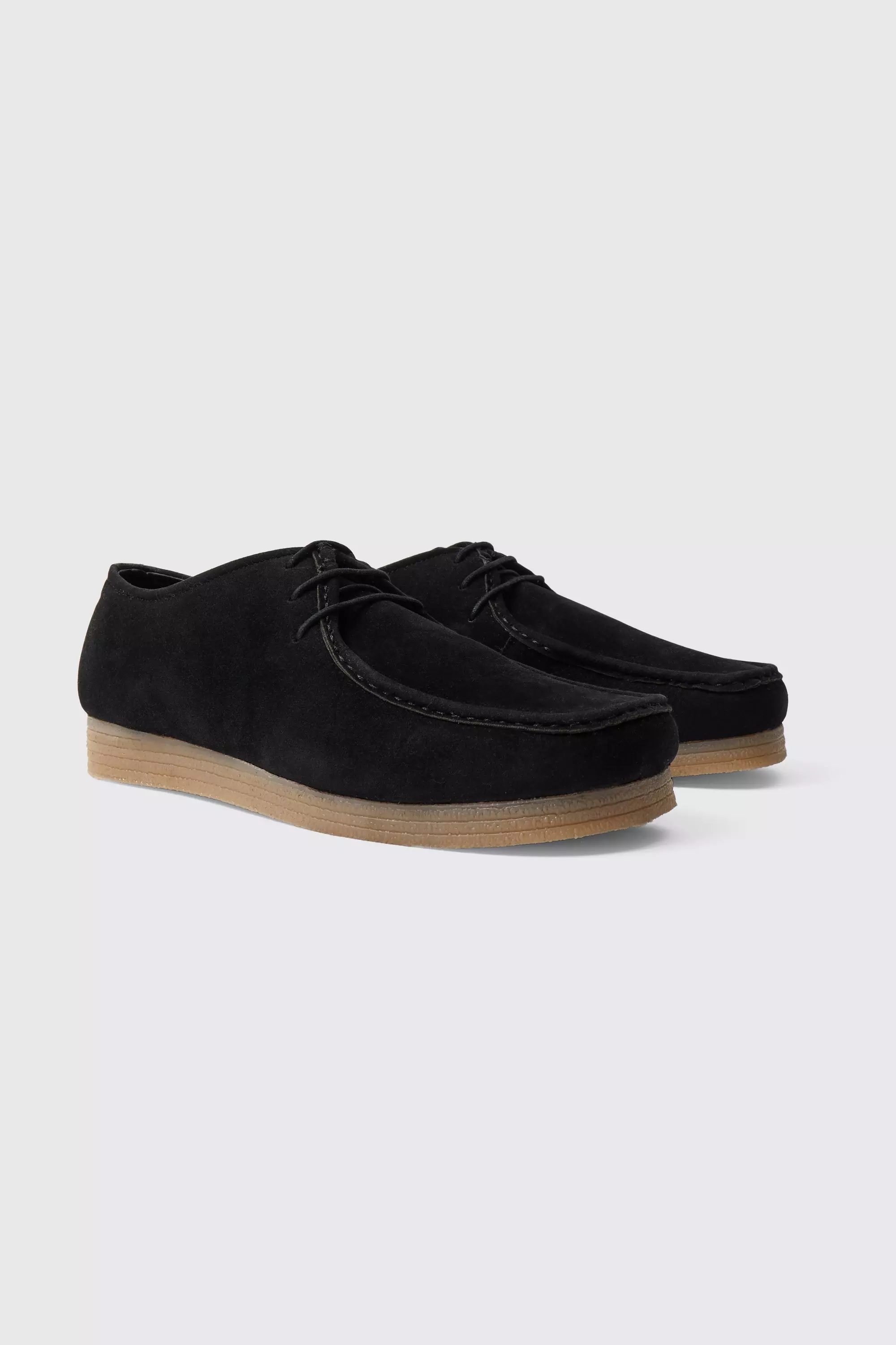 Chaussures a lacets en faux daim boohooMAN FR