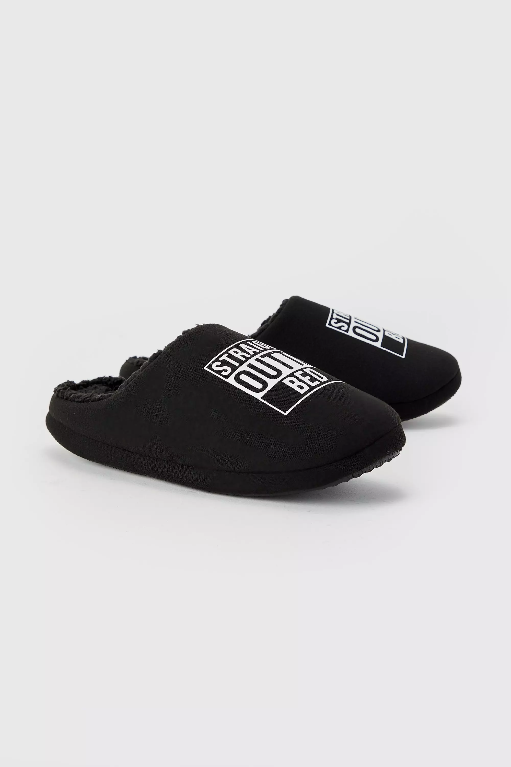 Straight Outta Bed Print Slippers Black