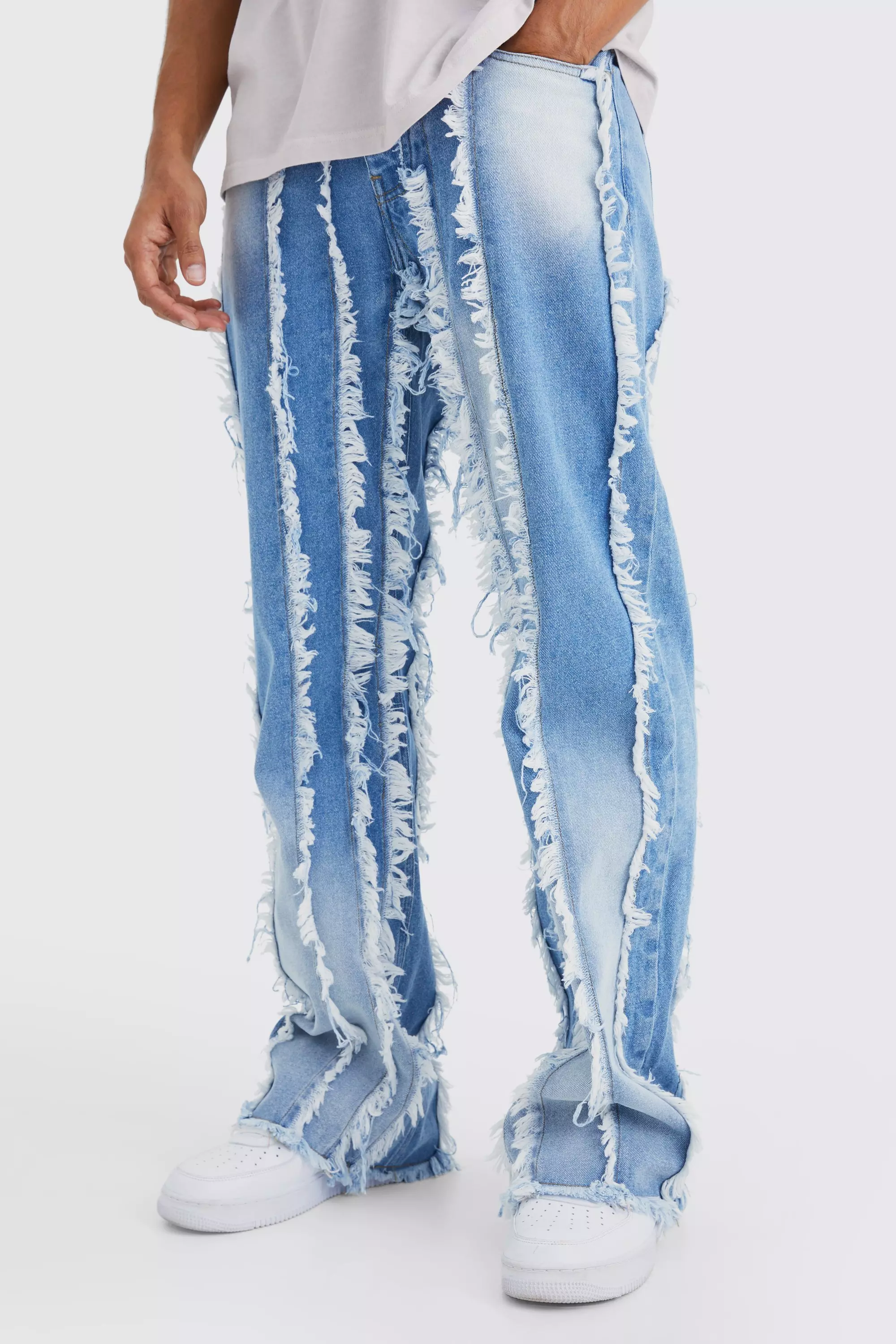 Relaxed Rigid Flare Frayed Jeans Light blue