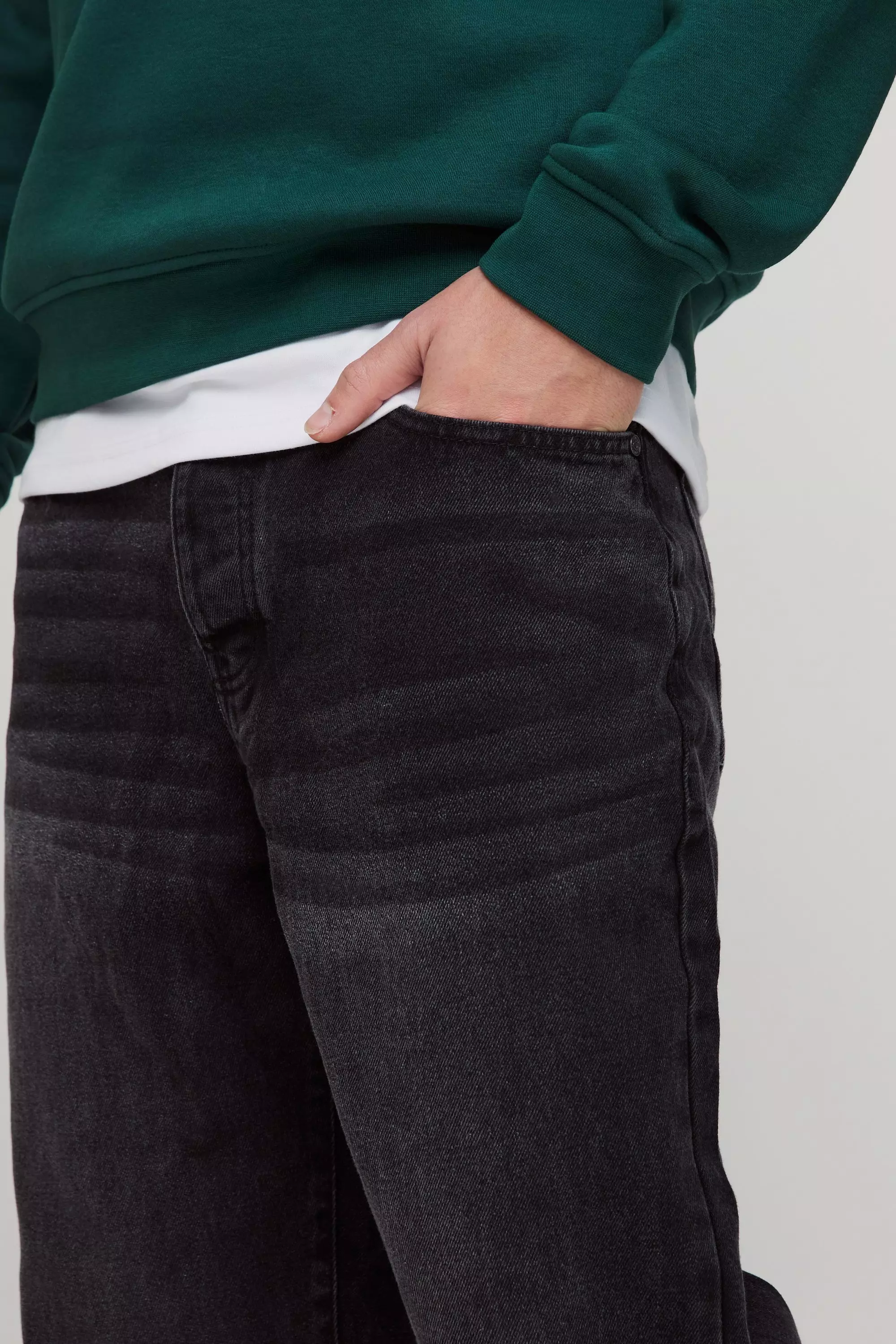 Relaxed Rigid Jean