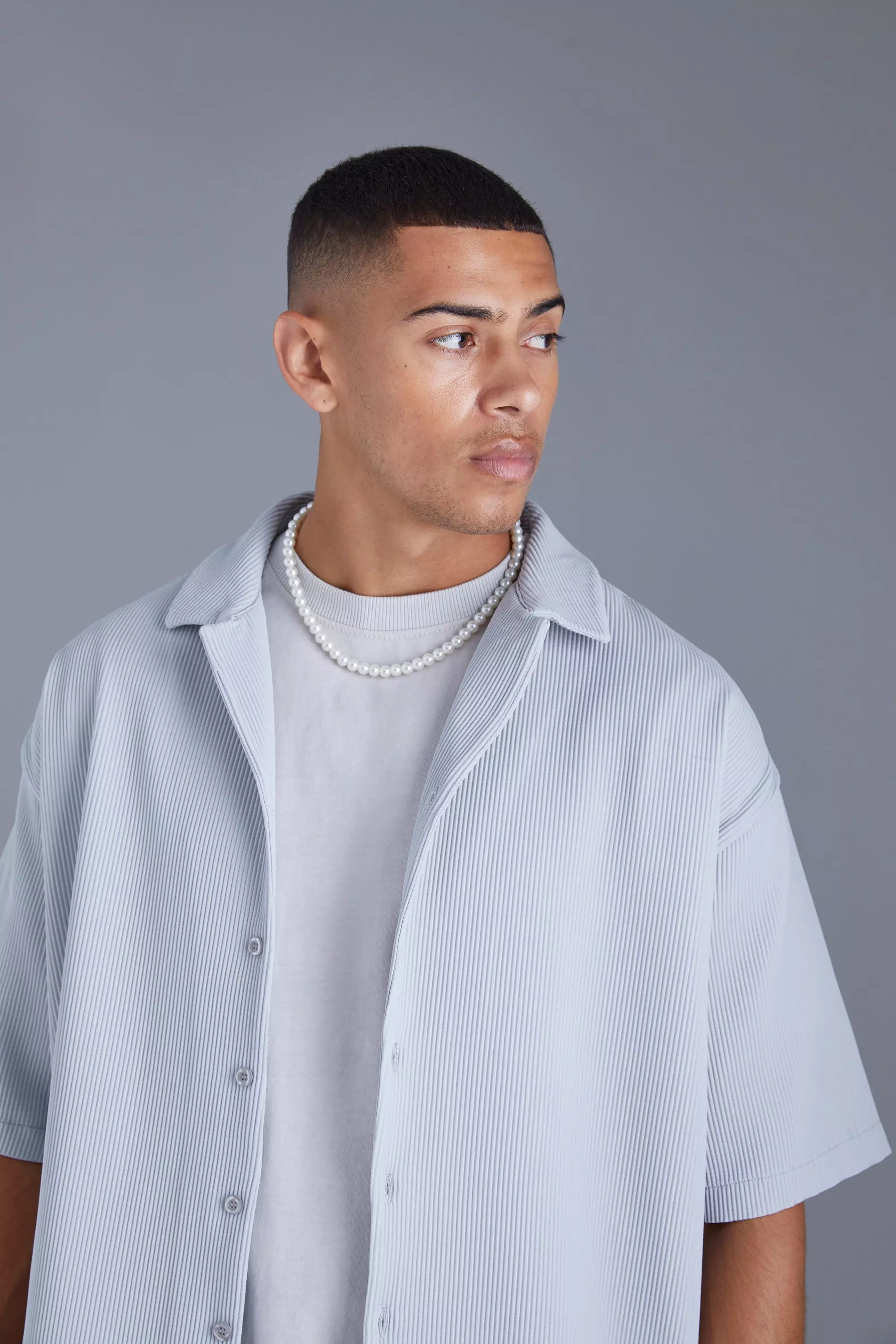 Grey Short Sleeve Pleated Oversized Shirt alternative image