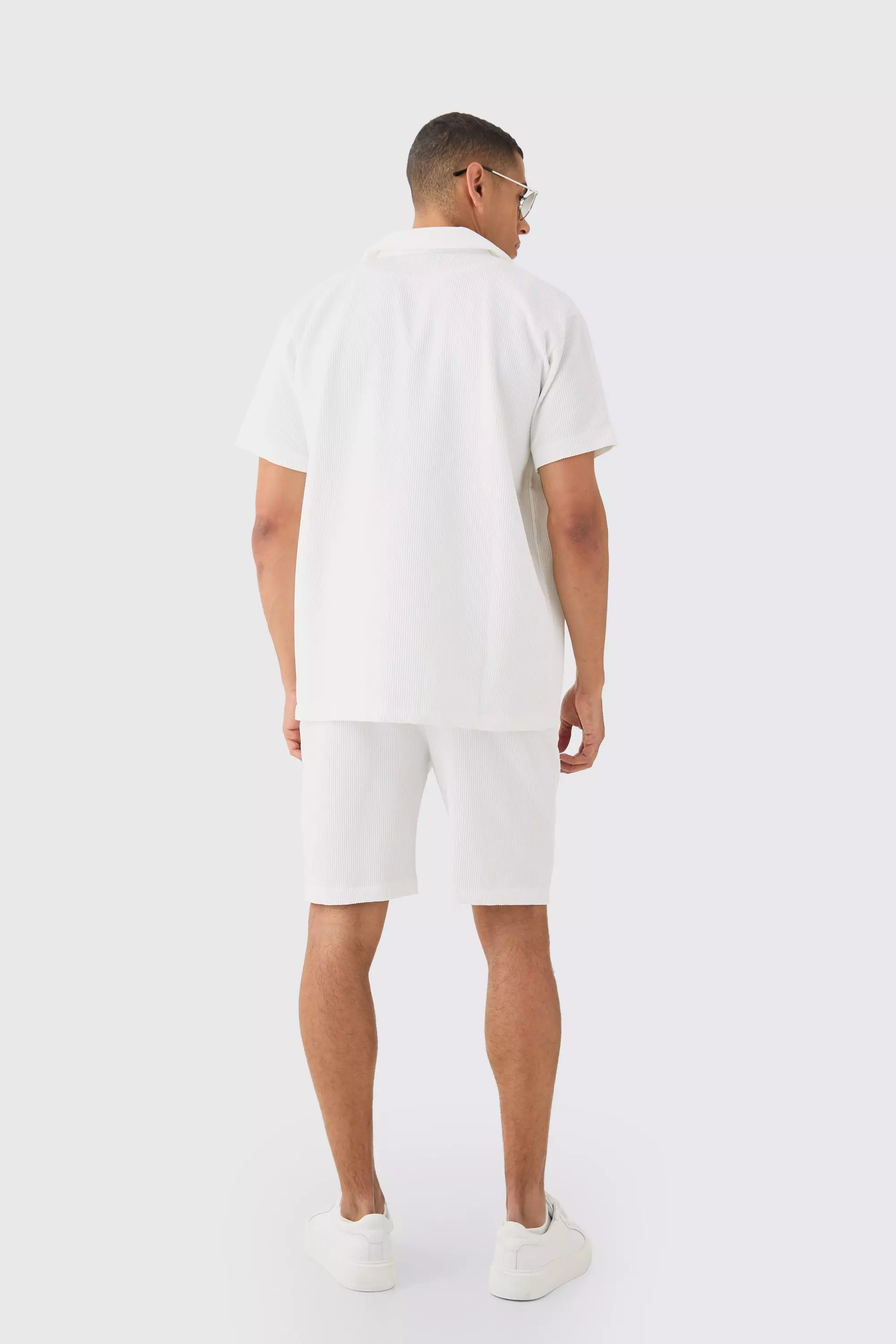 Oversized Short Sleeve Pleated Shirt And Short, White alternatives Bild