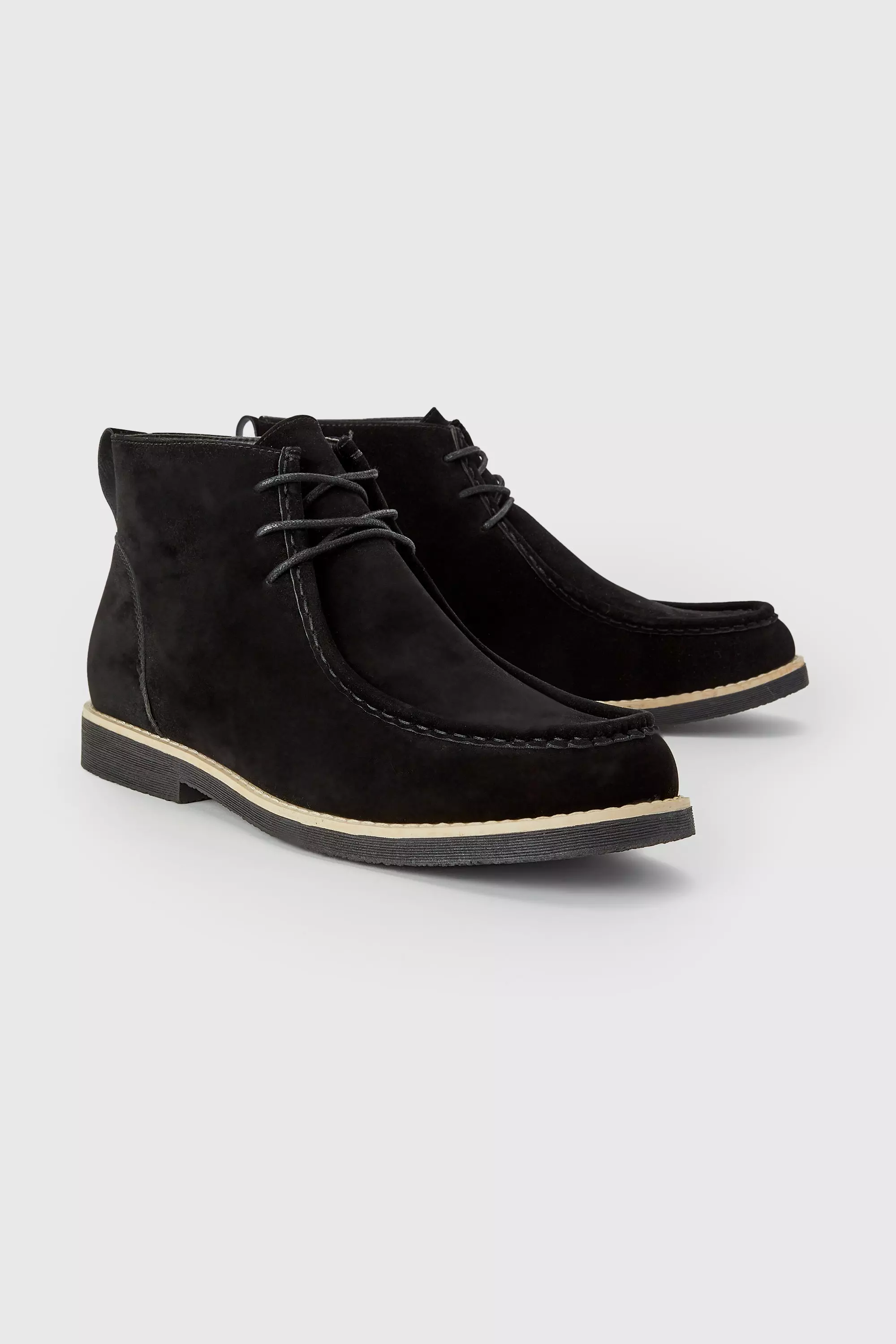 Apron Front Desert Boot Black