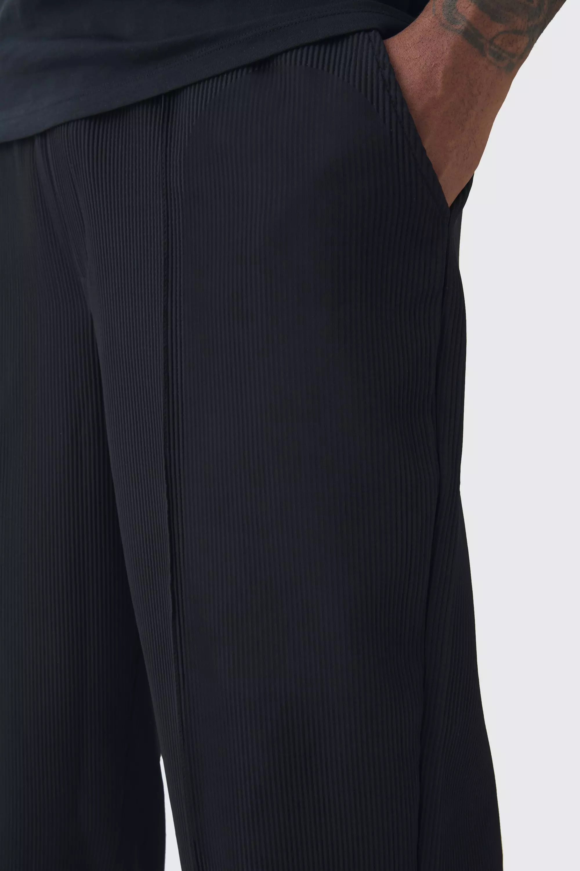 Black Plus Elastic Waist Relaxed Fit Pleated Trouser alternative image