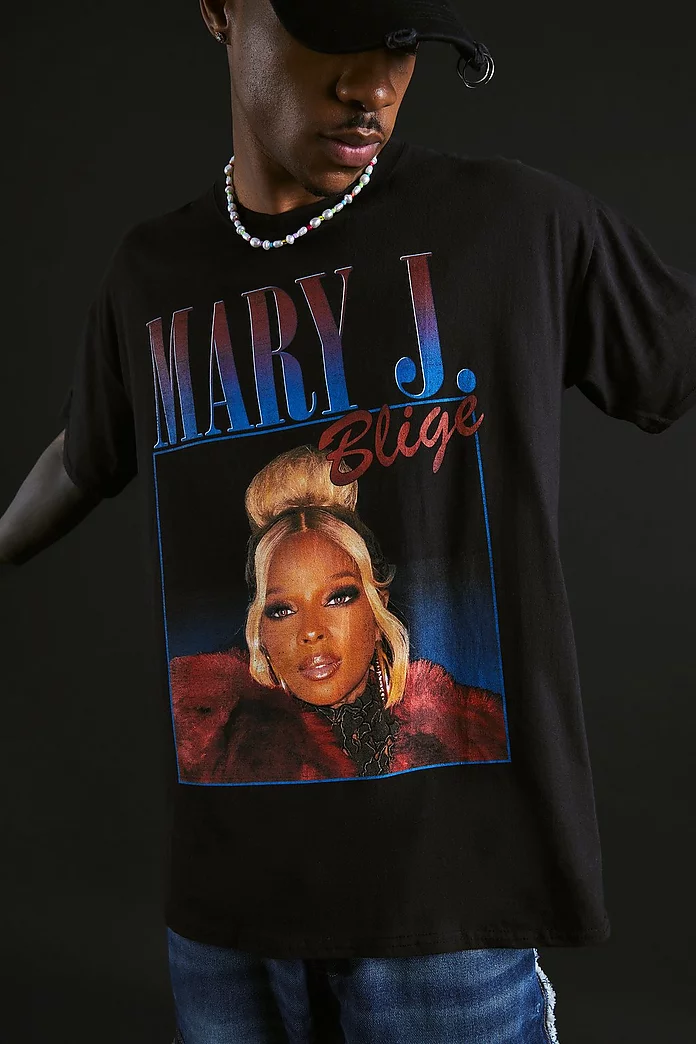 Oversized Mary J Blige License T-shirt | boohooMAN USA Oversized Mary J Blige License T-shirt | boohooMAN USA