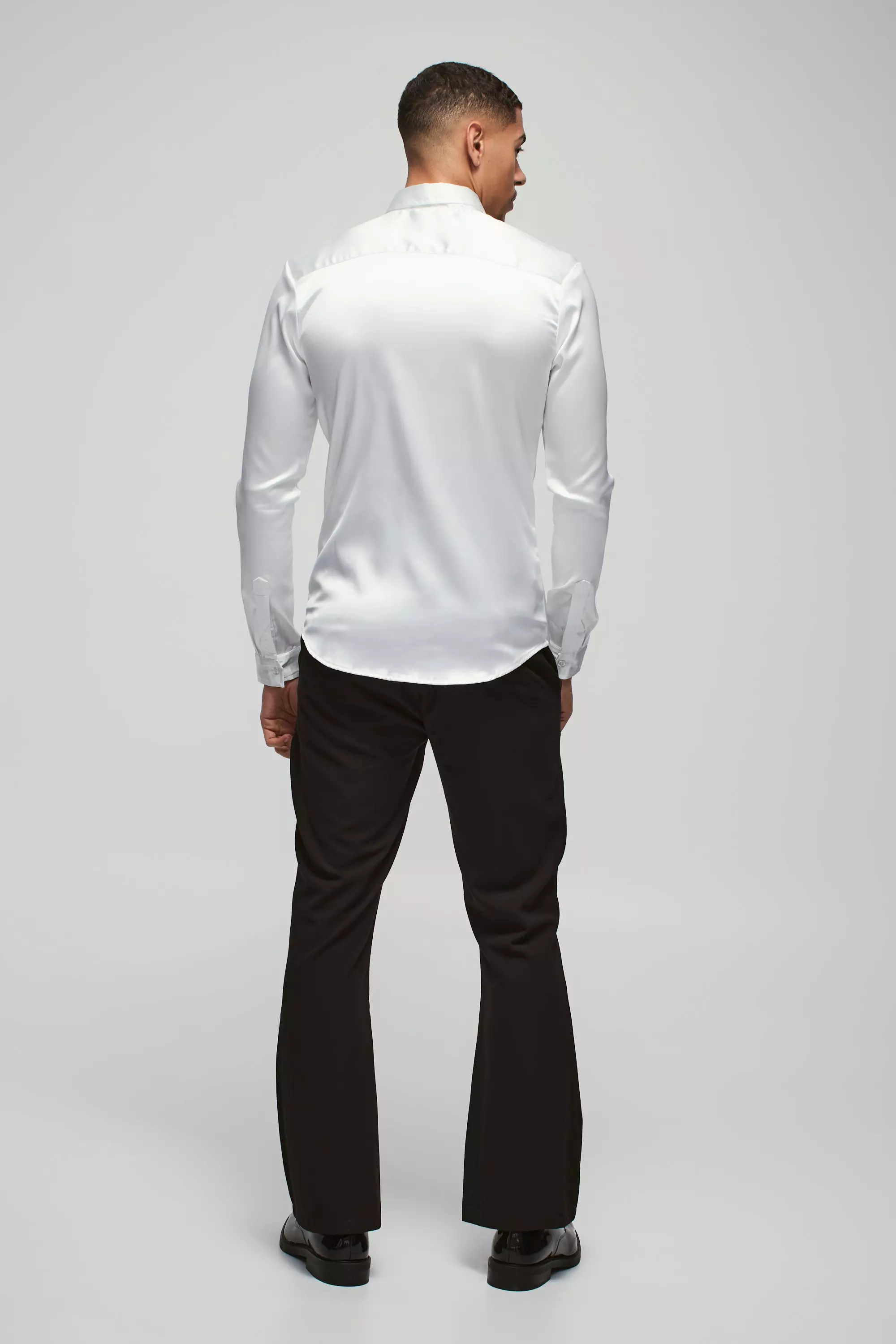 Langärmliges Muscle-Fit Satin Hemd, White alternatives Bild