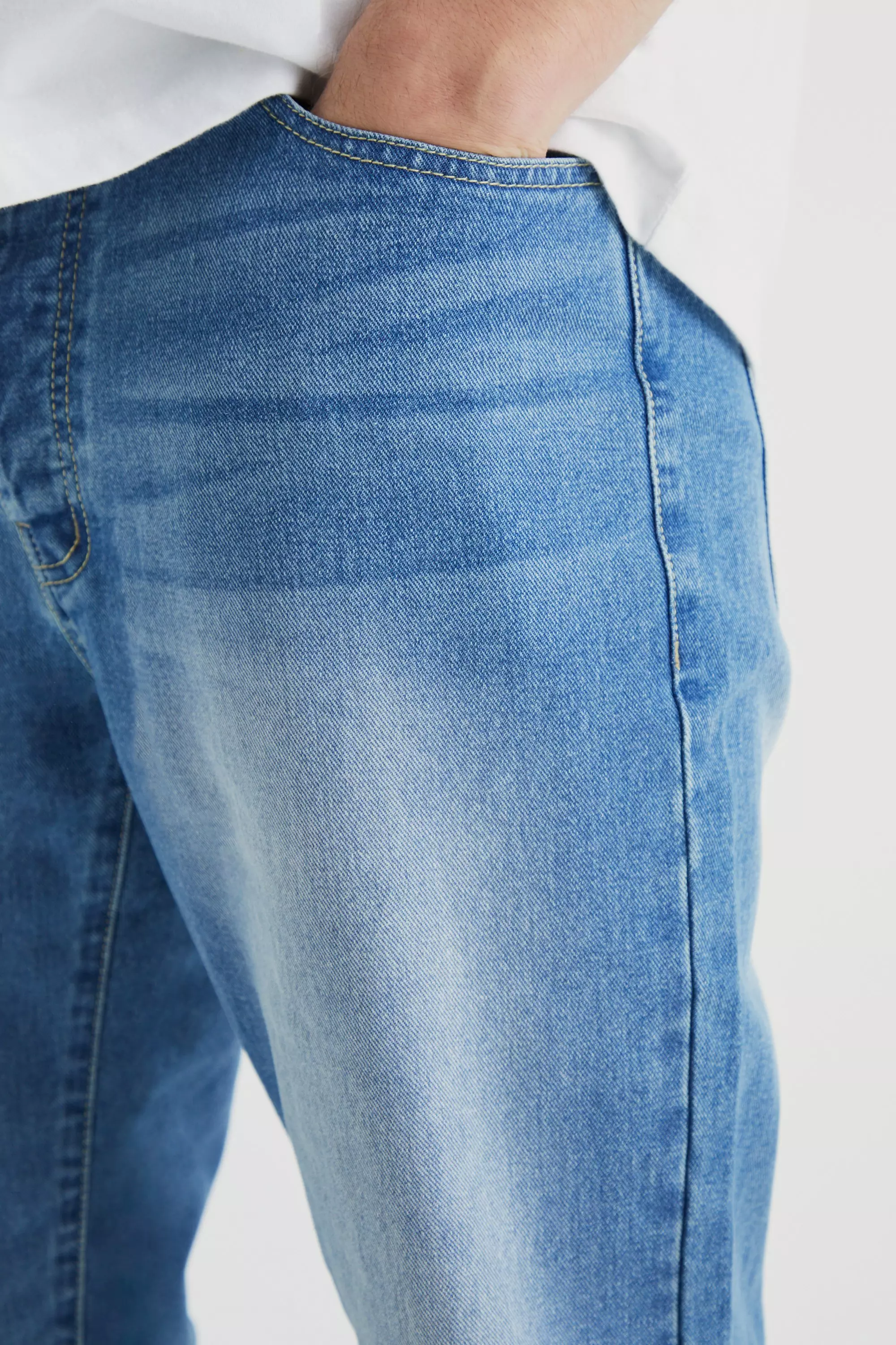 Mid blue Tall Onbewerkte Jeans Met Rechte Pijpen alternatieve afbeelding