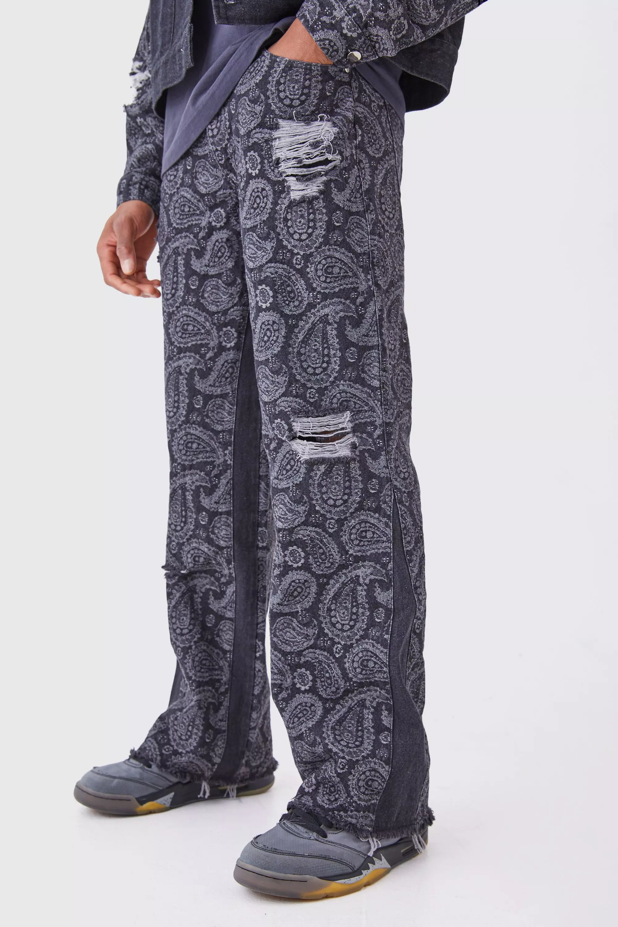 Relaxed Rigid Paisley Gusset Detail Jean Black