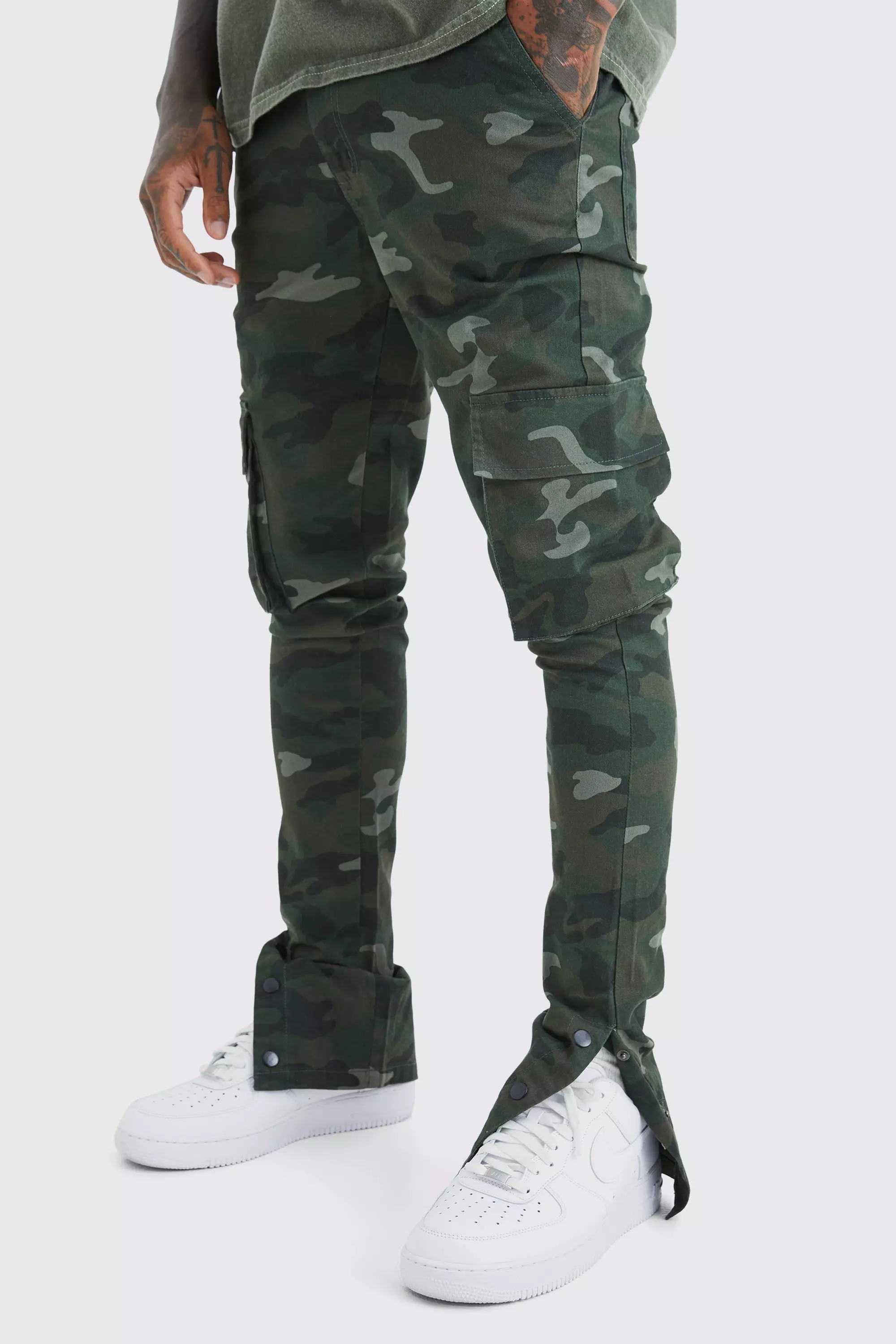 Skinny Stacked Popper Hem Camo Cargo Pants Khaki