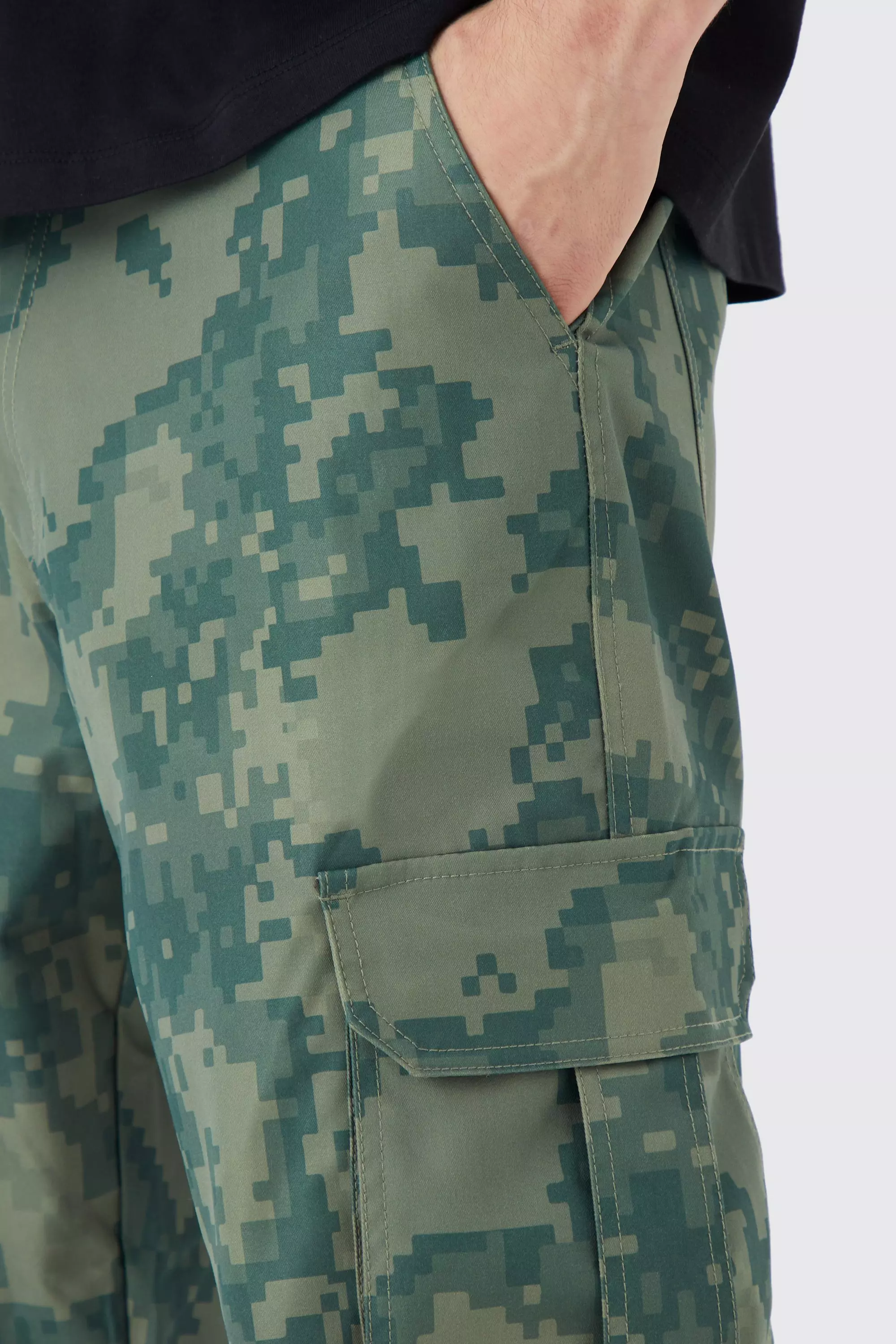 Khaki Tall Baggy Camo Pixel Cargo Broek Met Tailleband alternatieve afbeelding