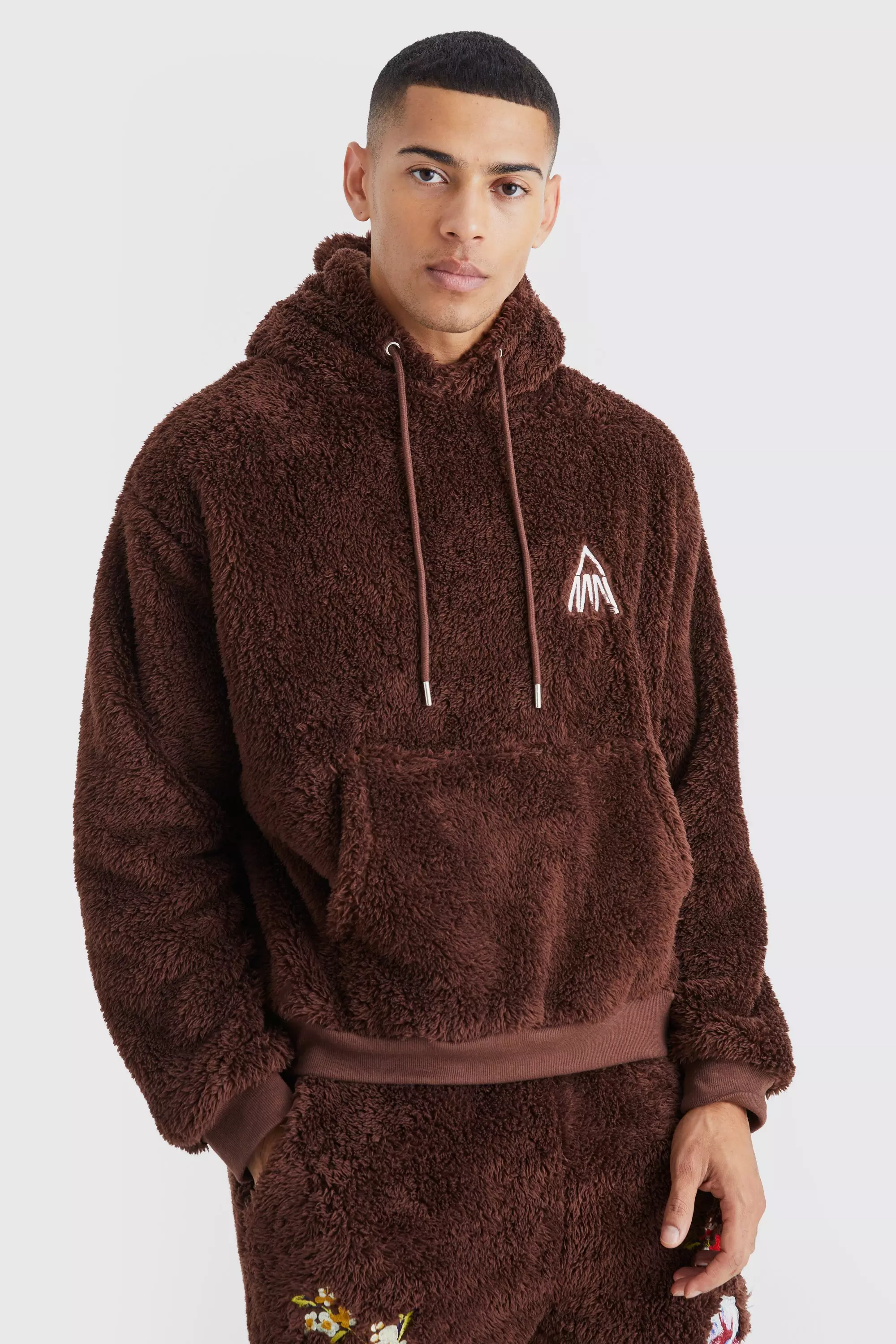 Oversized Boxy Man Embroidery Hoodie Chocolate