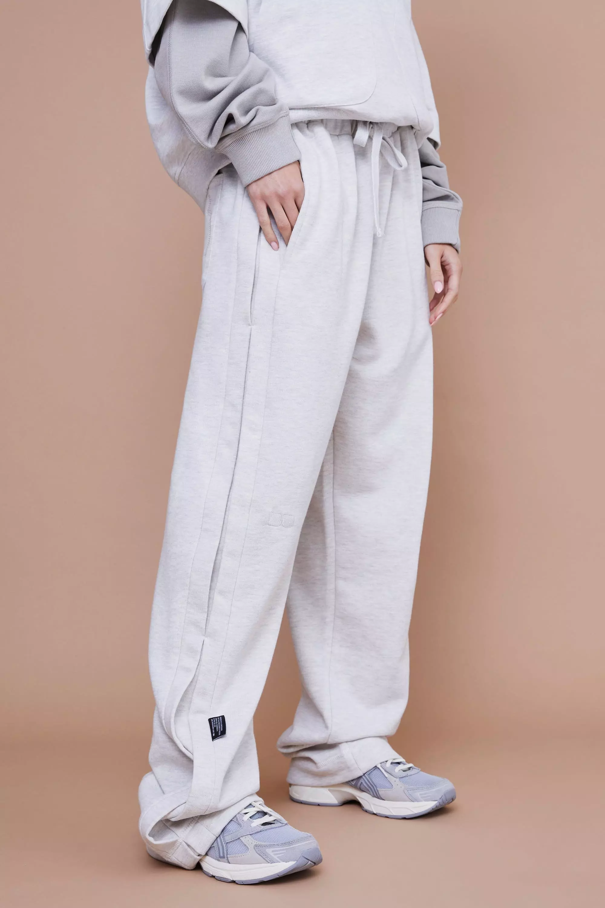 Relaxed Fit Side Pleat Heavyweight Sweatpants Ash grey