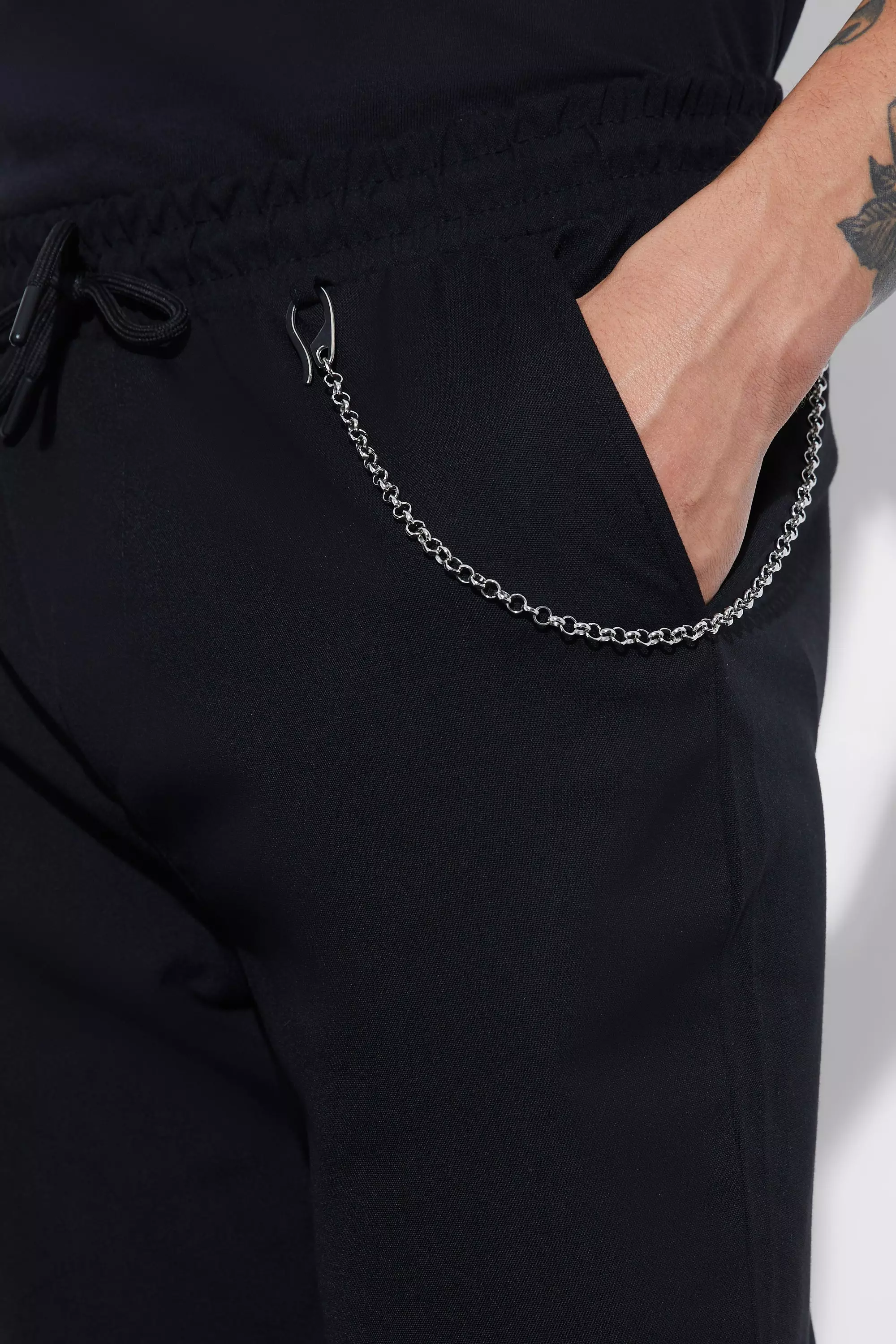Black Elastic Waist Smart Trouser With Chain Detail alternative image