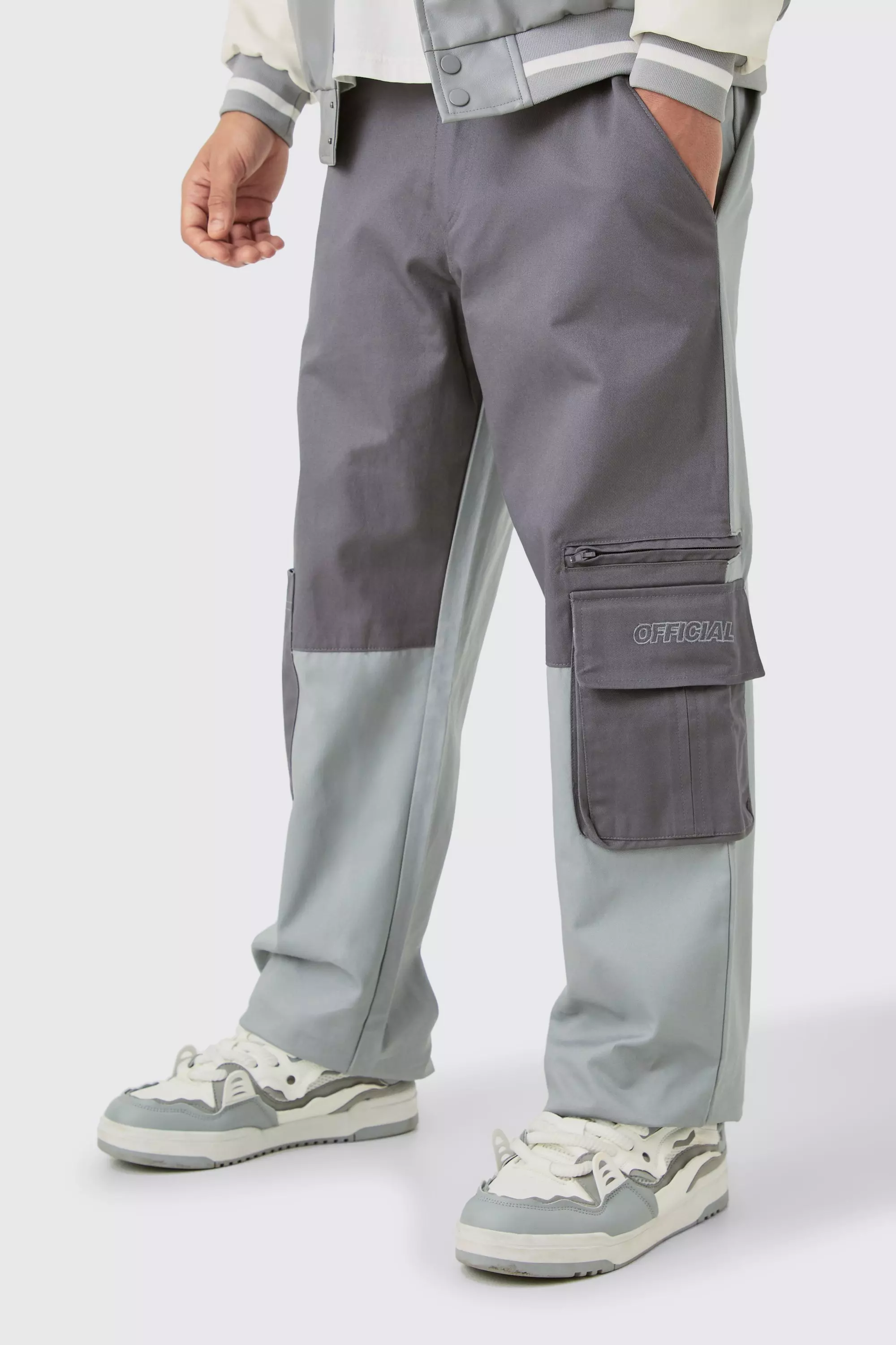 Relaxed Fit Colour Block Tonal Branded Cargo Pants