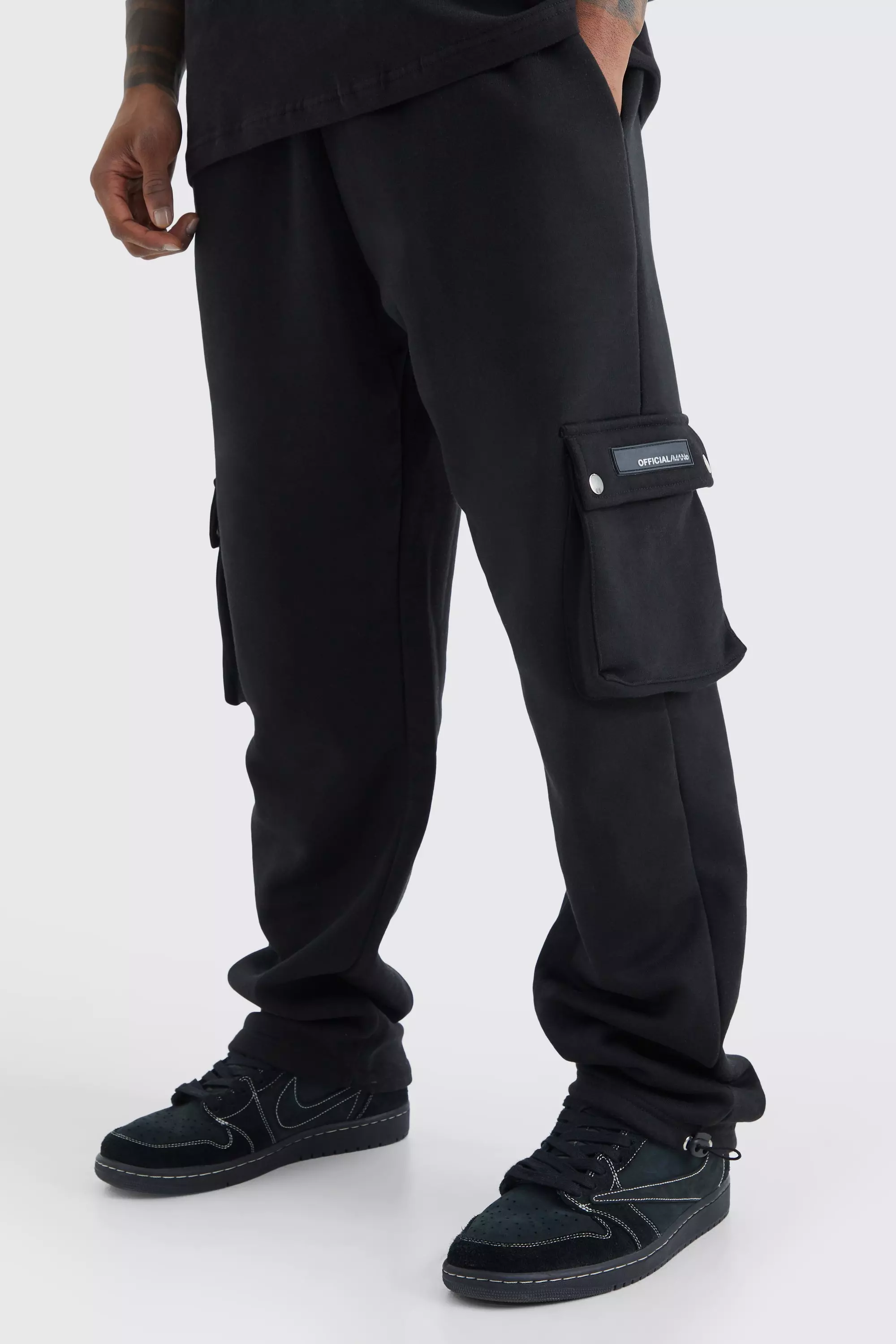 Loose Fit Cargo Jogger With Toggle Cuff Black