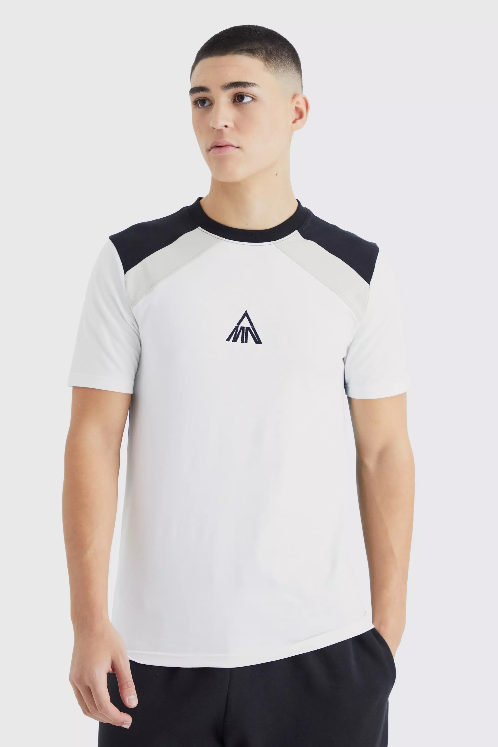 Man Muscle Fit Colour Block T-shirt White
