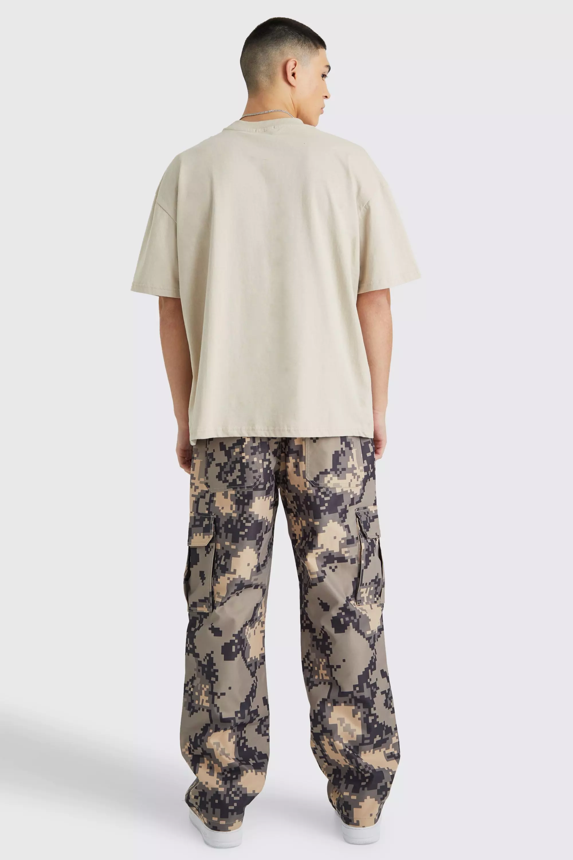 Relaxed Pixelated Camo Cargo Pants | boohooMAN USA