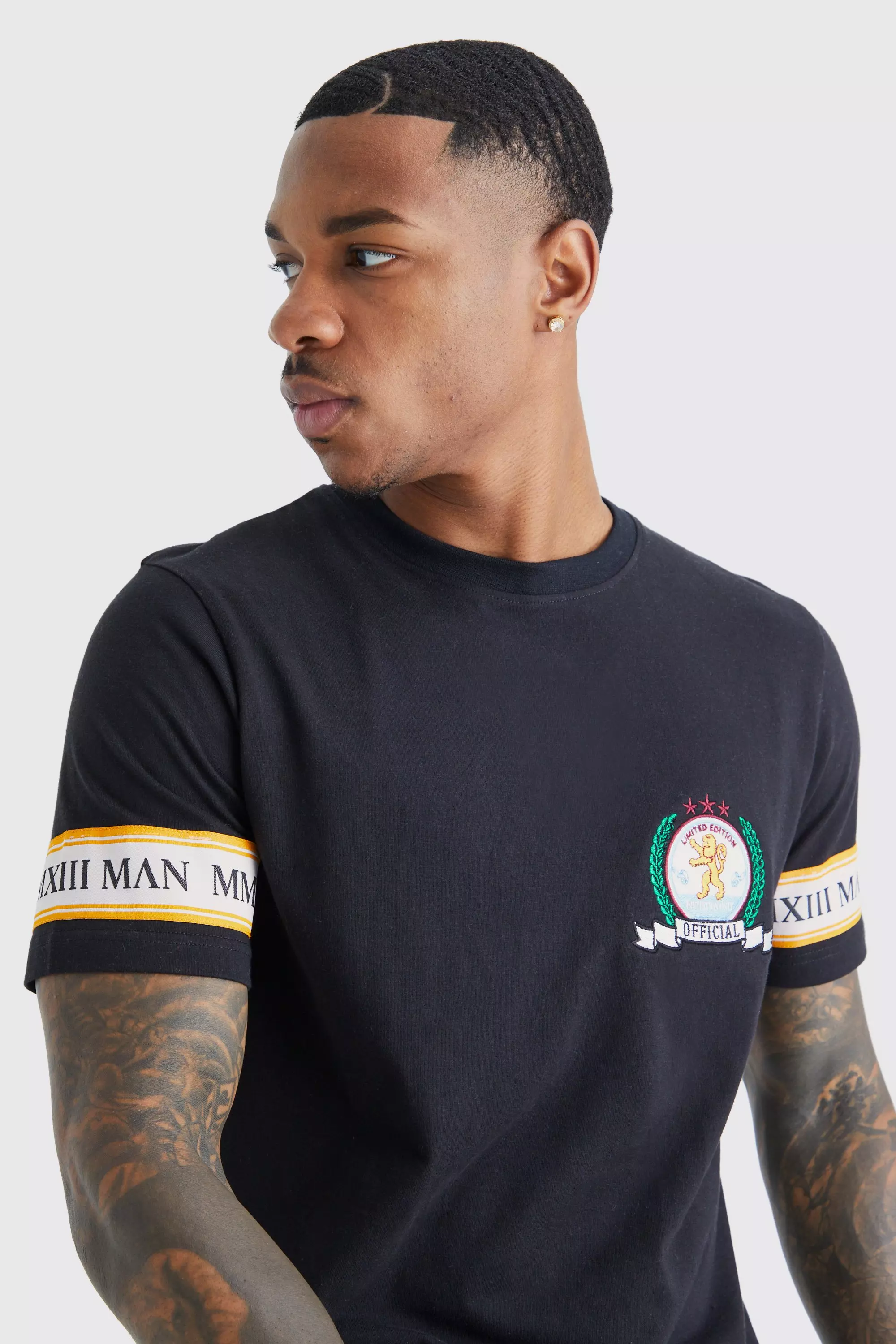 Black Man Gold Geborduurd Slim Fit T-Shirt alternatieve afbeelding