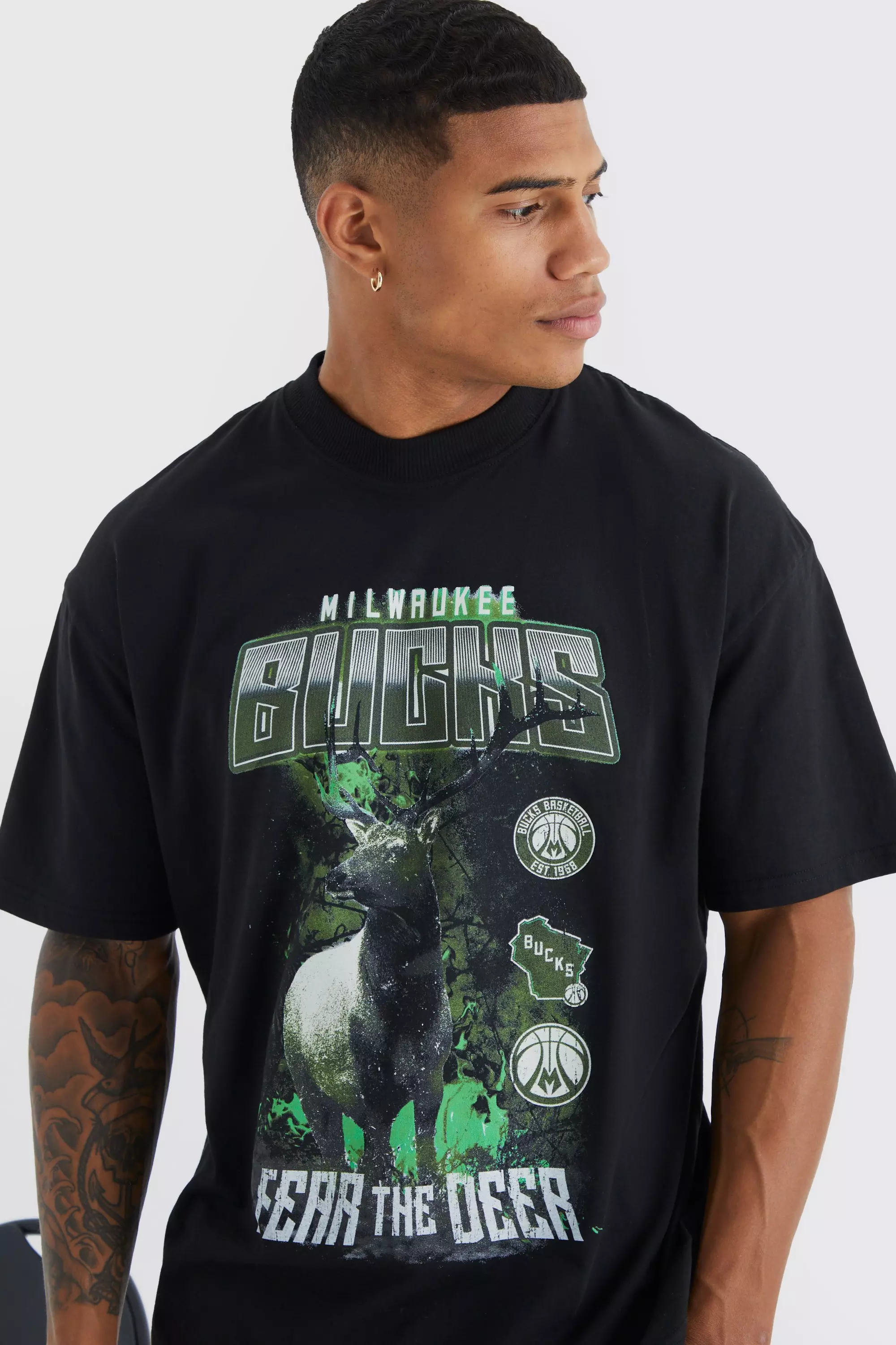Black Milwaukee Bucks NBA License T Shirt alternative image