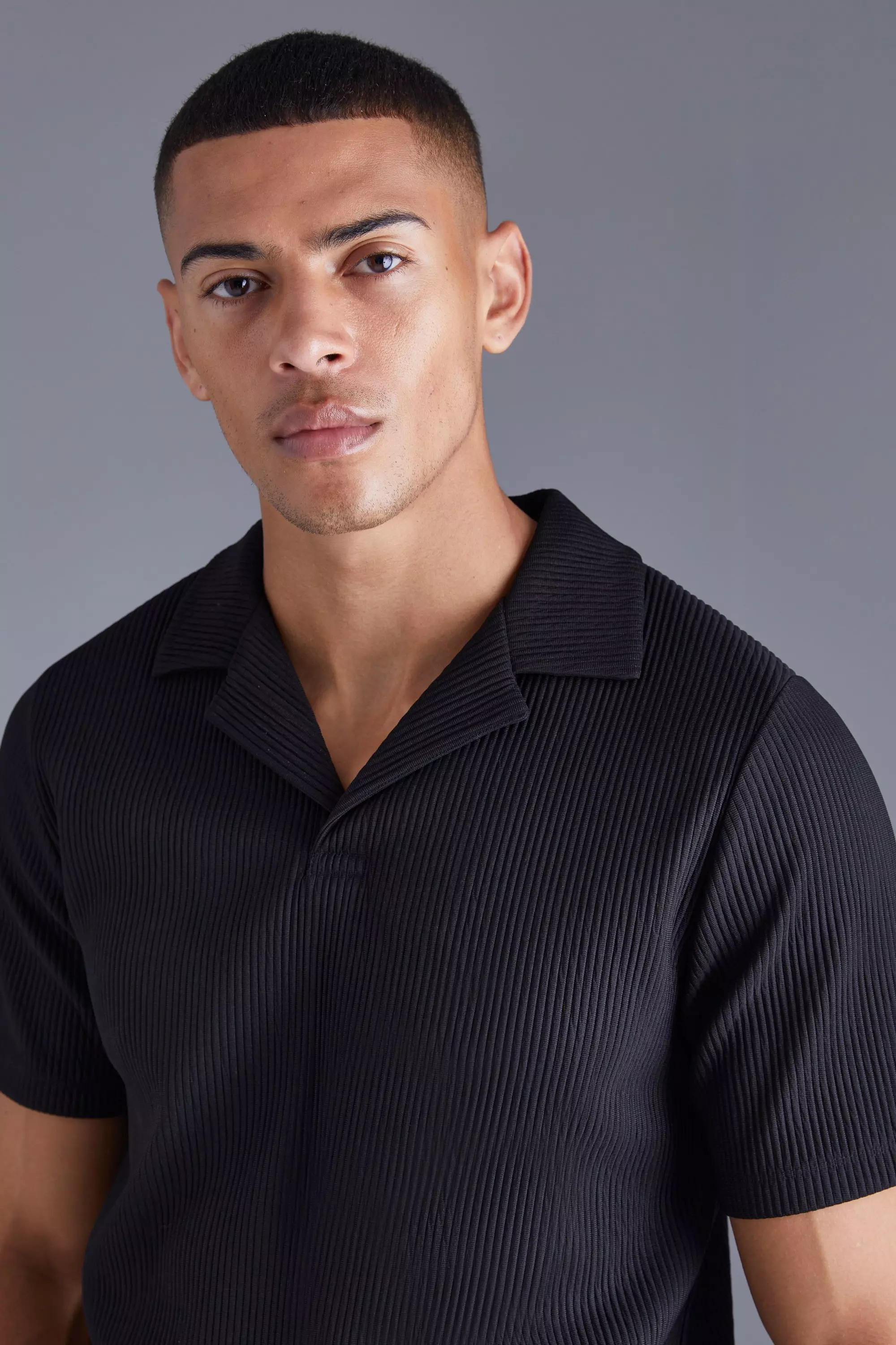 Black Regular Fit Heavy Pleated Revere Polo alternative image