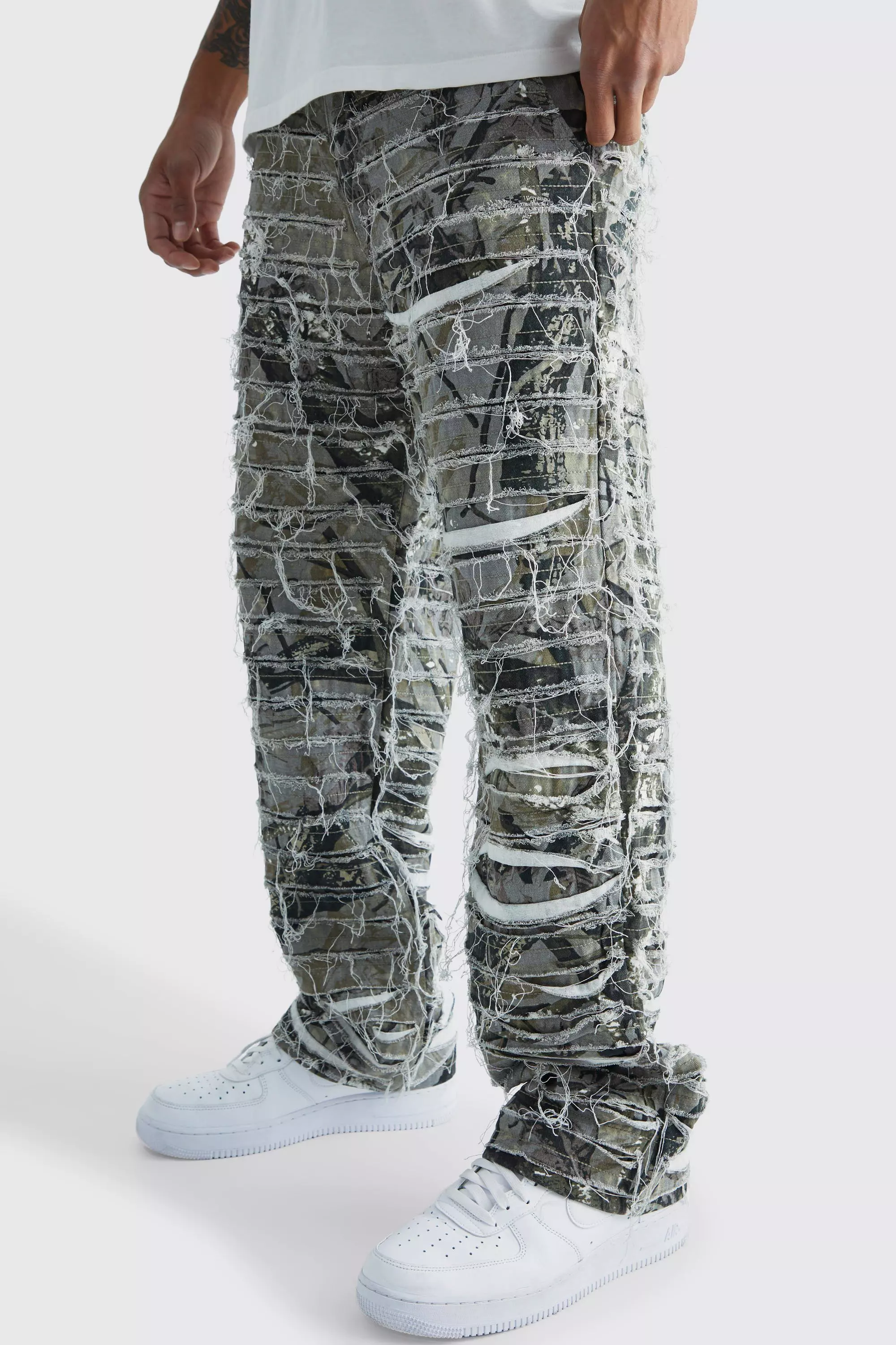 Relaxed Camo Cargo Pants