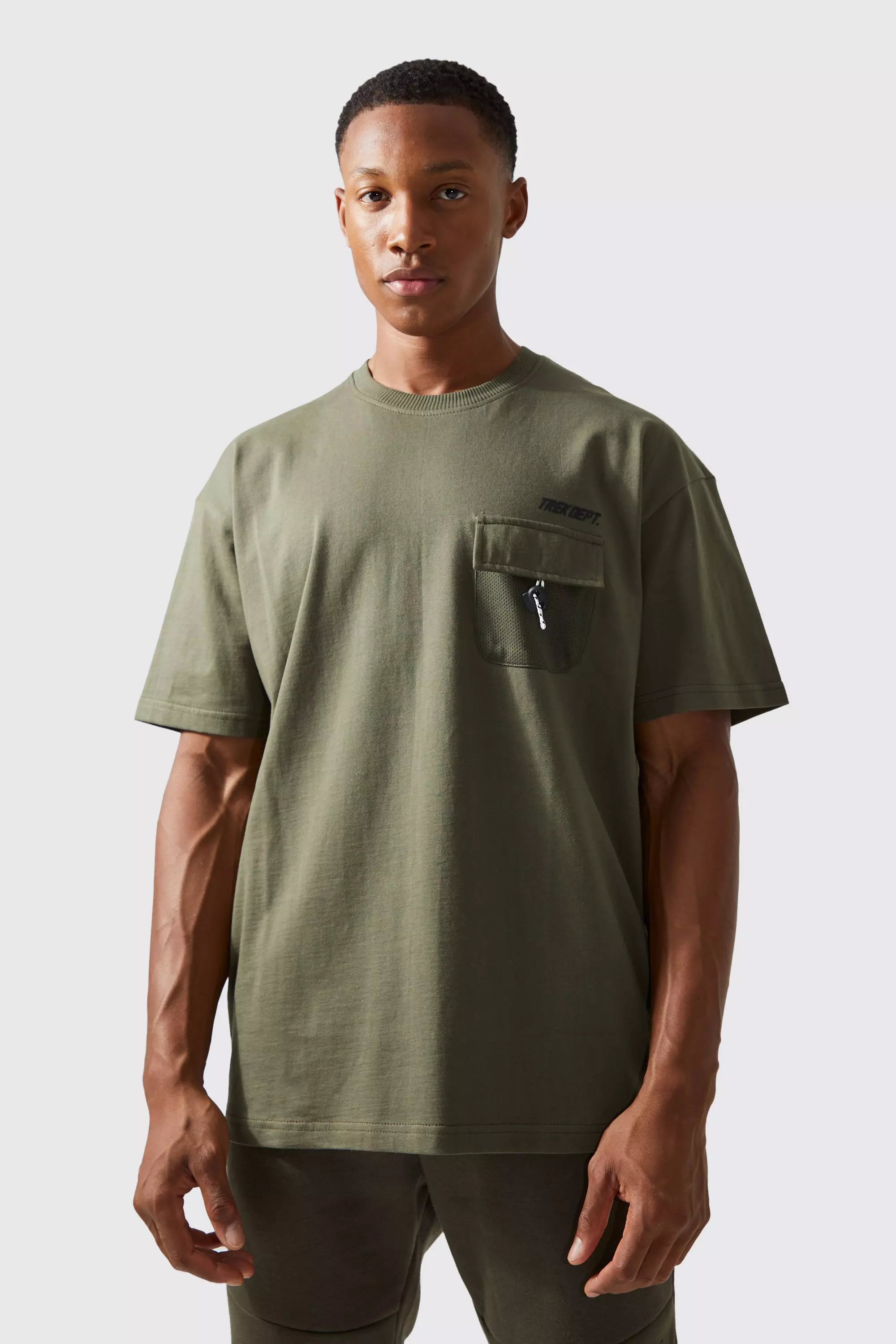 Active Oversized Mesh Pocket Trek T-shirt Khaki