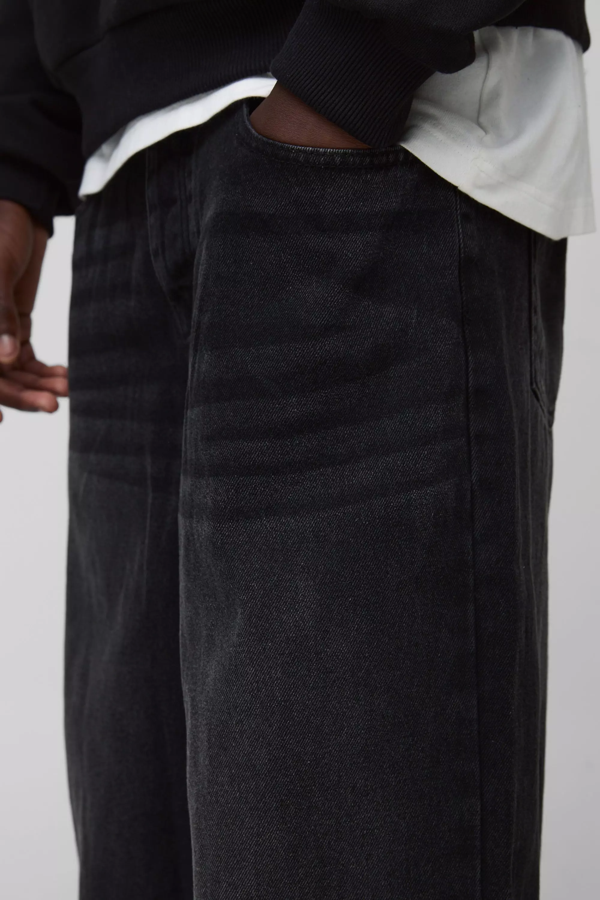 Extrem lockere Jeans, Washed black alternatives Bild