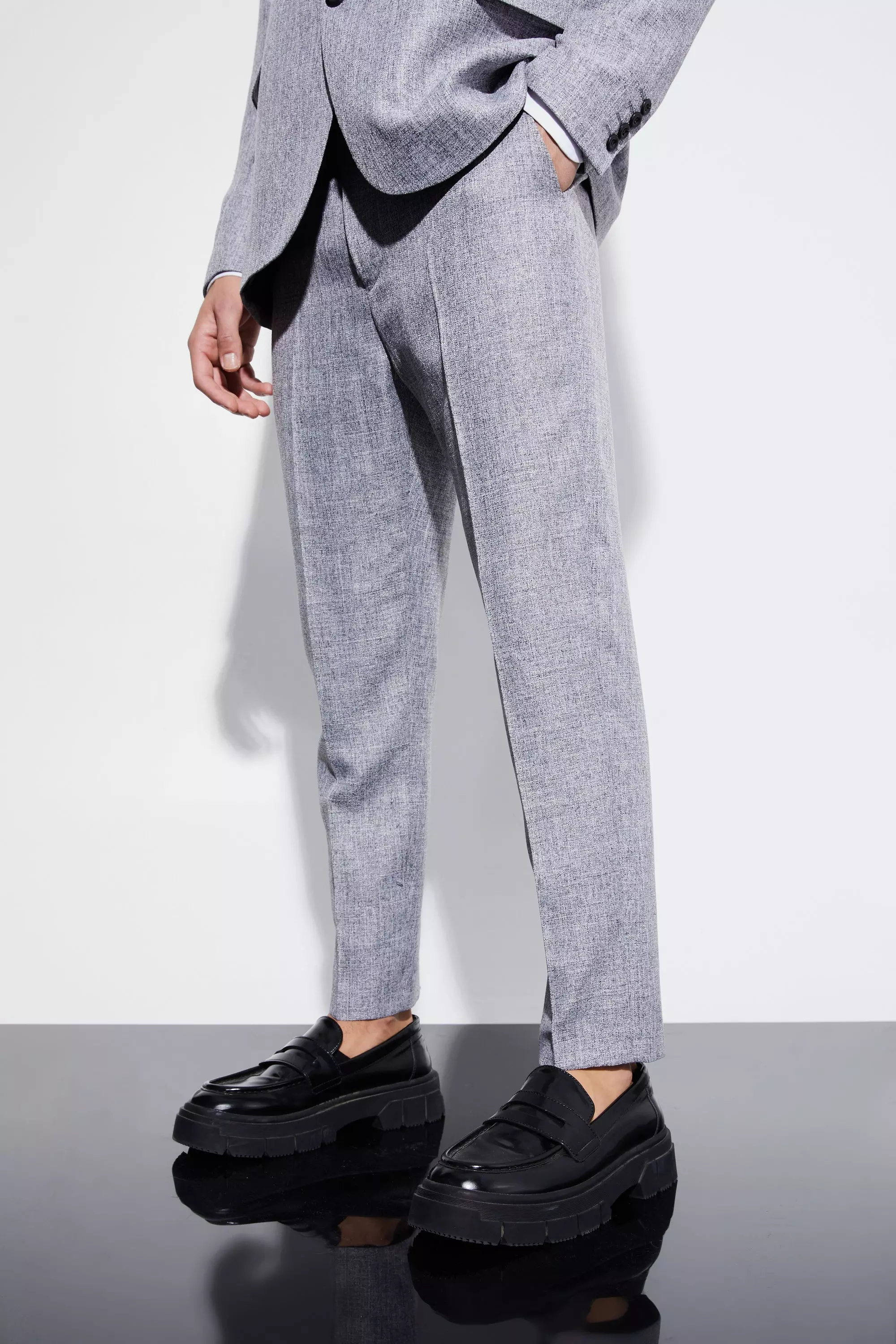 Schmale strukturierte Hose mit hohem Bund, Dark grey alternatives Bild