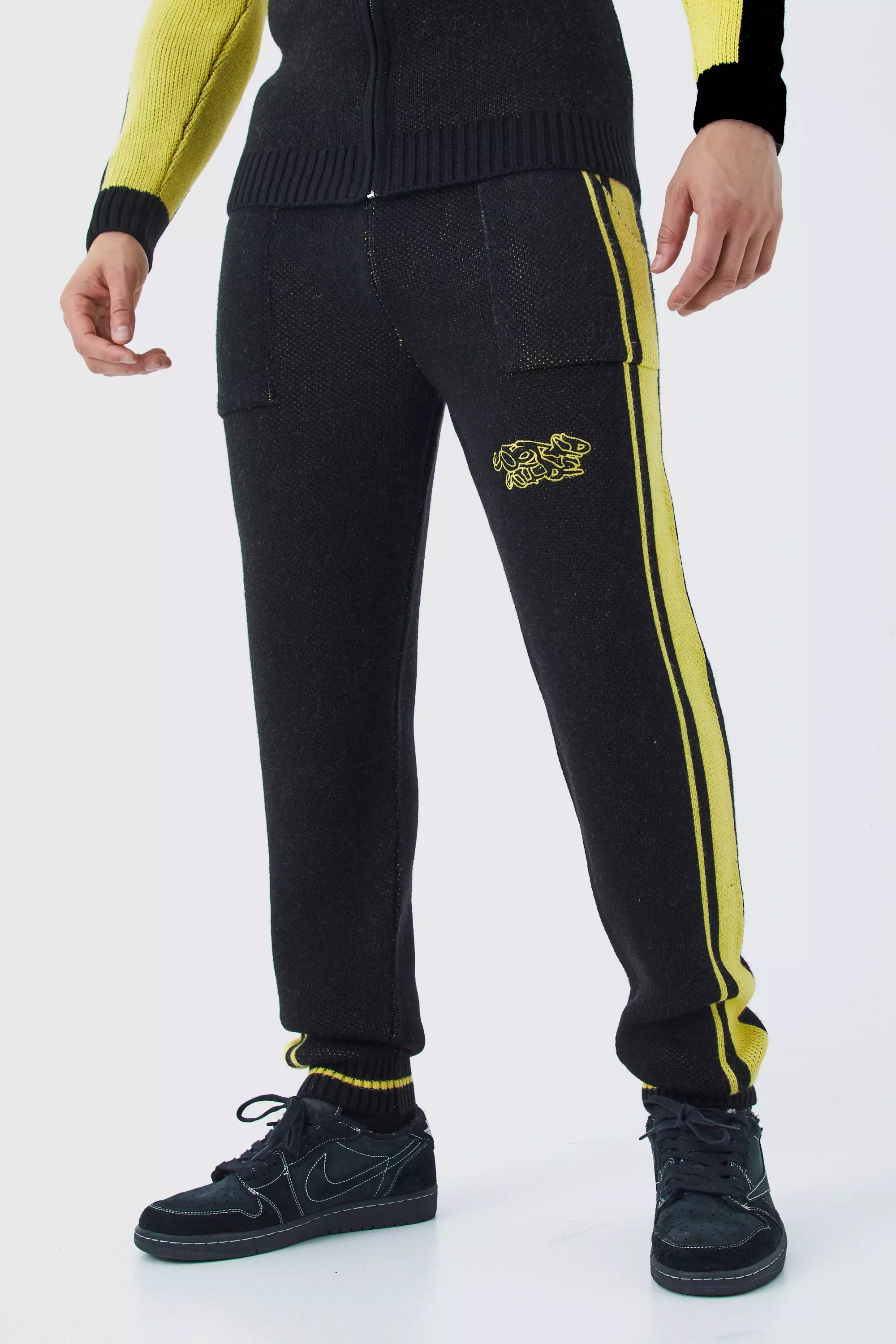 Relaxed Fit Pannel Knitted Jogger With Cuff Black