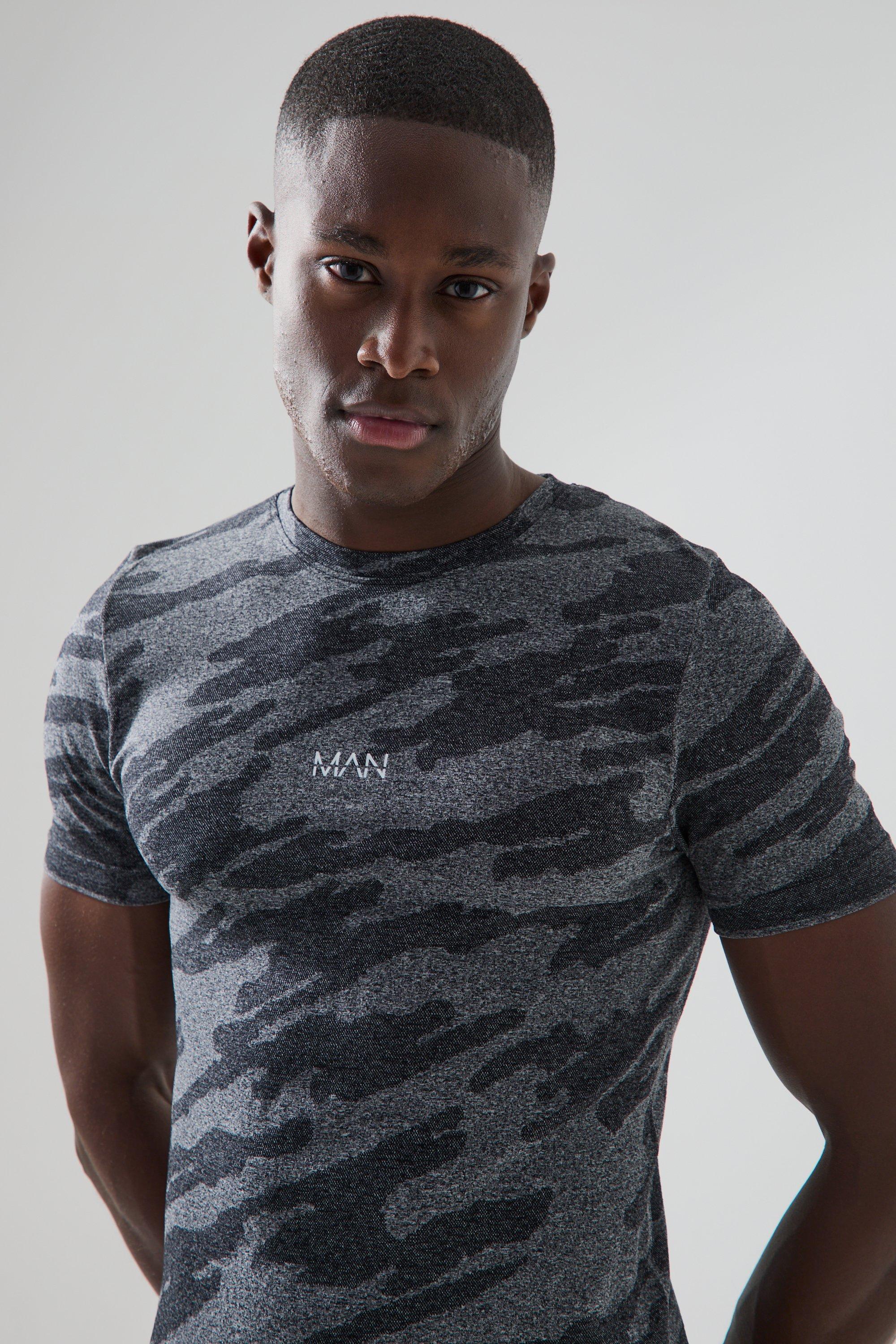 Camo T-Shirt  boohooMAN USA