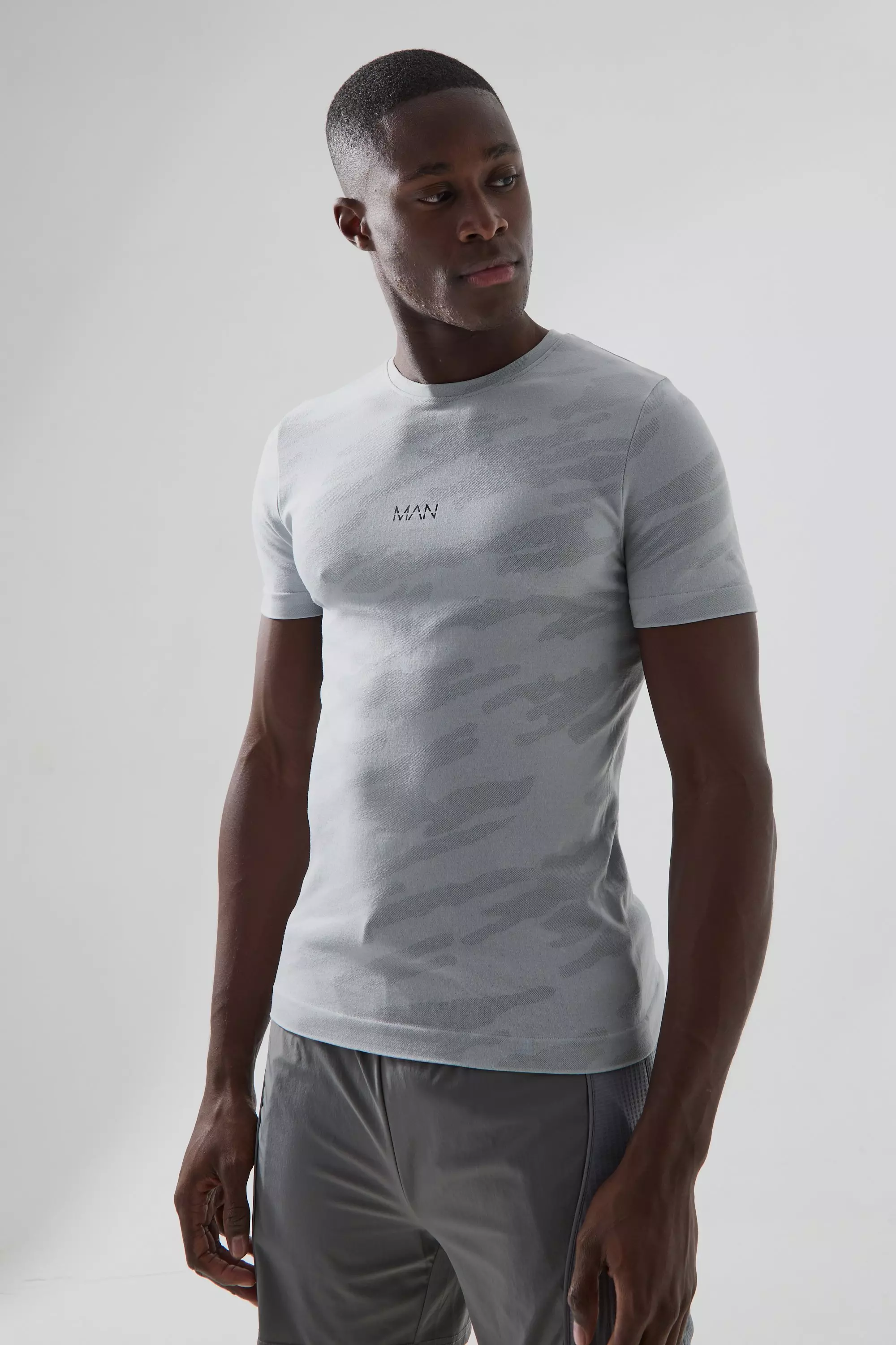 Sage Man Active Seamless Camo Muscle Fit T-shirt alternative image