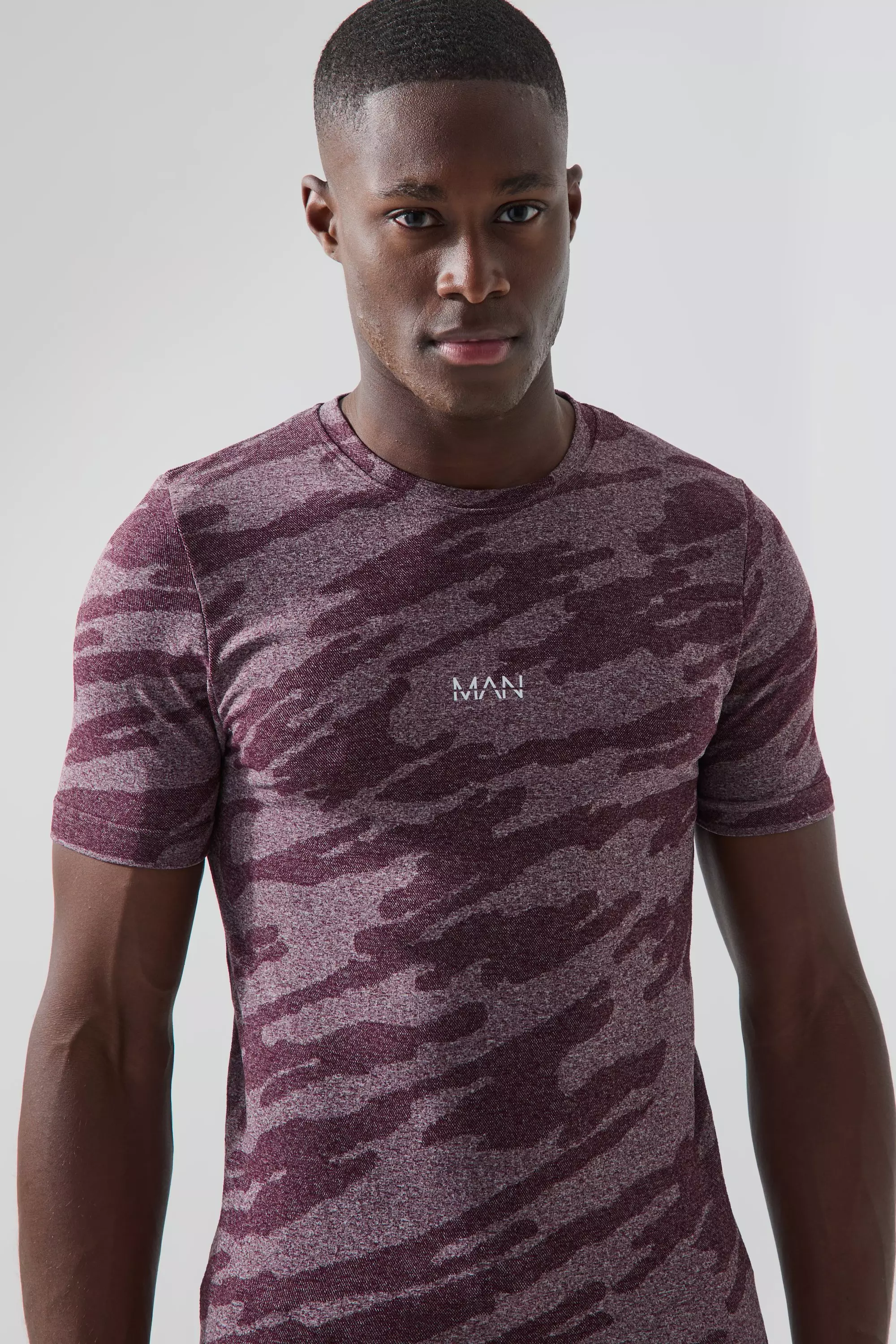 Man Active Seamless Camo T-shirt Berry