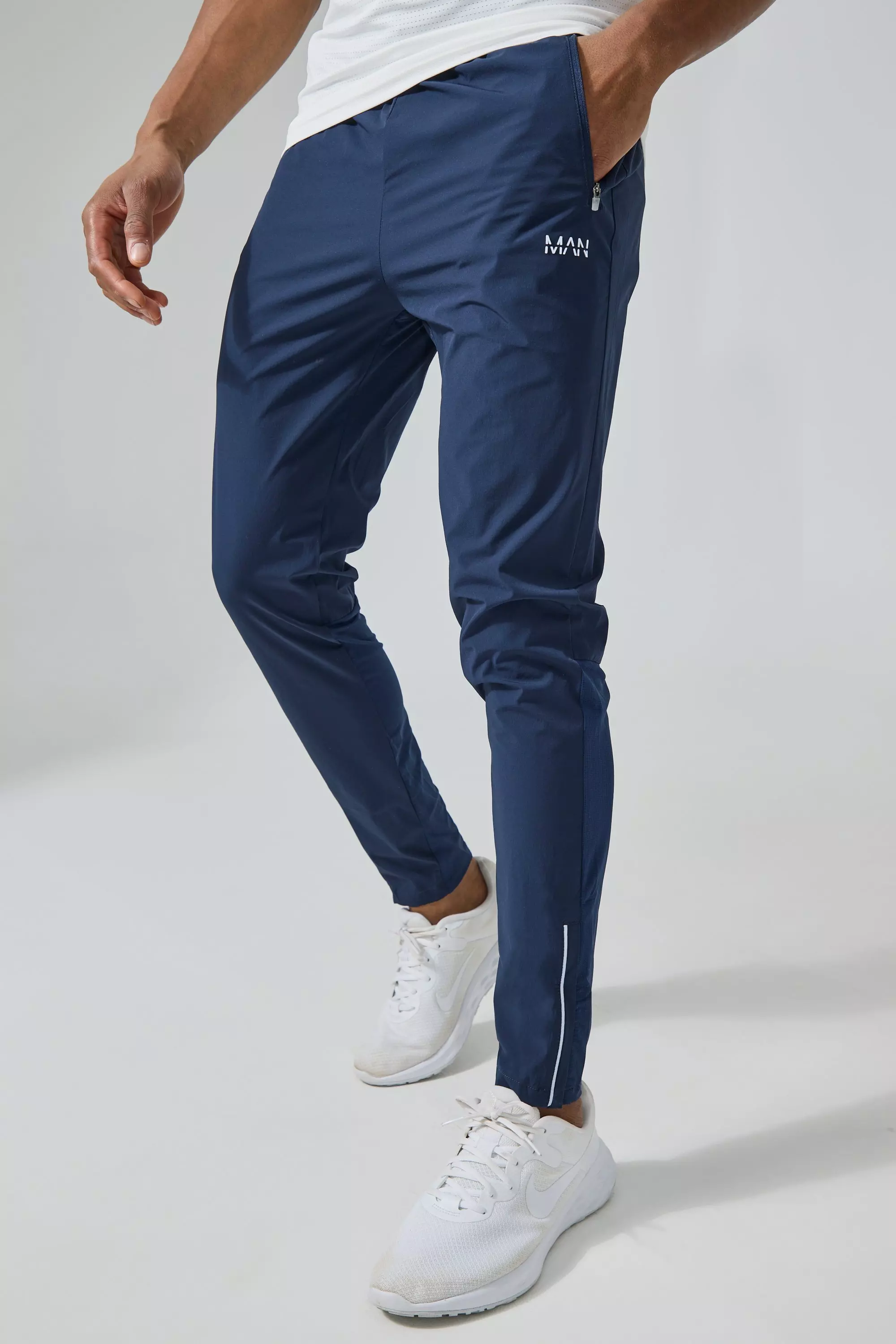 Navy Man Active Workout Lightweight Sweatpants alternative image