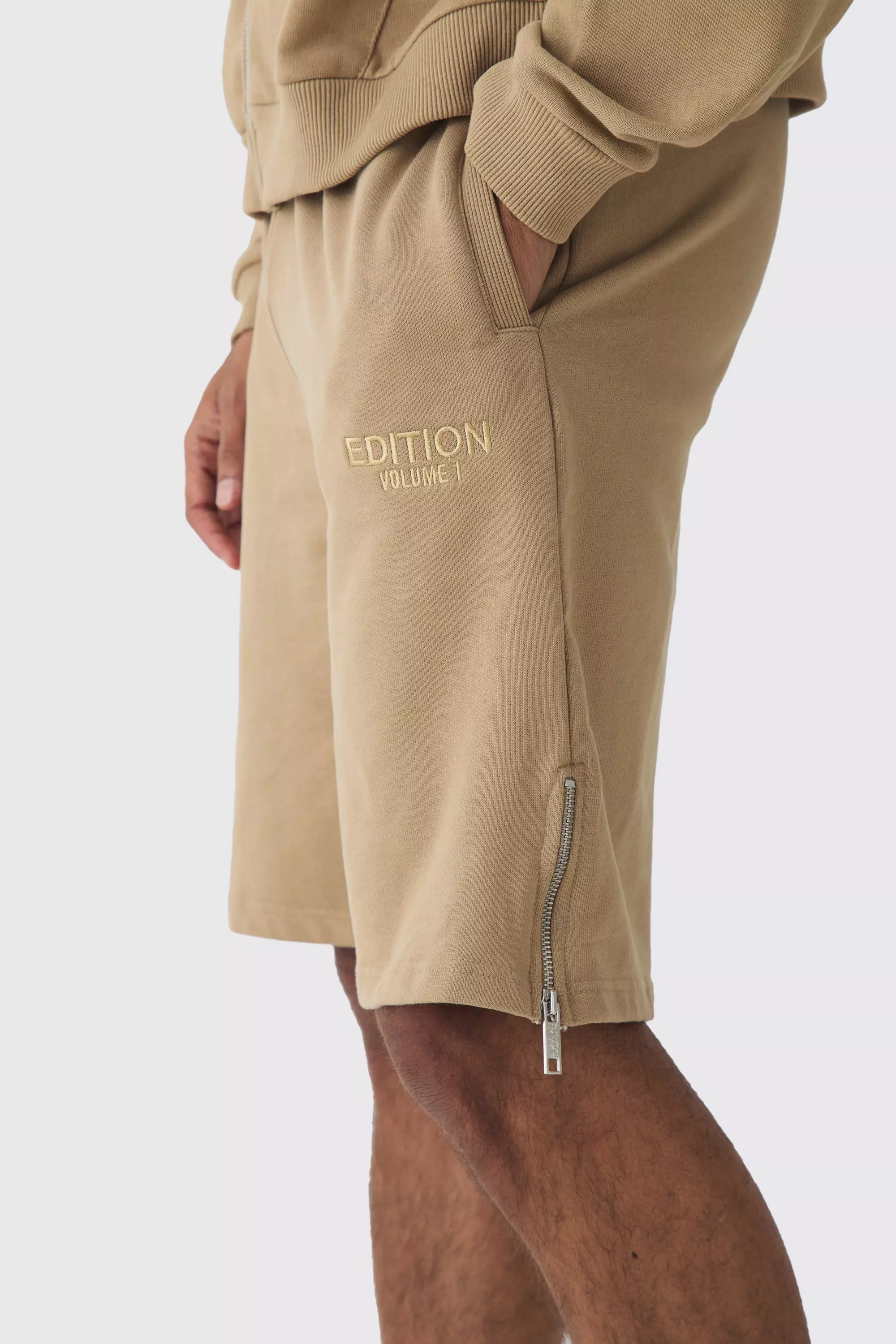 Taupe EDITION Oversized Heavyweight Zip Hem Shorts alternative image
