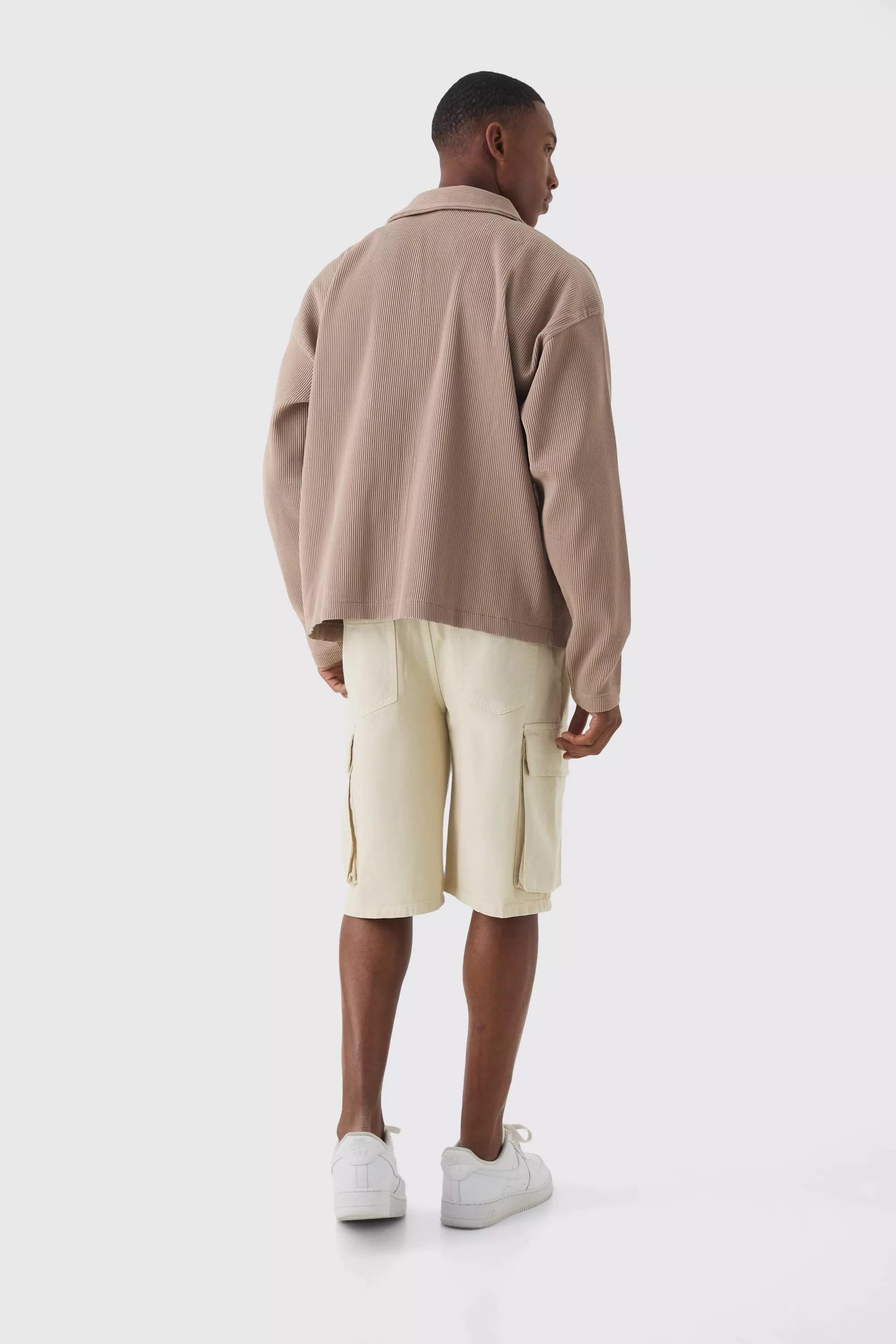 Mocha Pleated Boxy Zip Through Collared Shirt alternative image