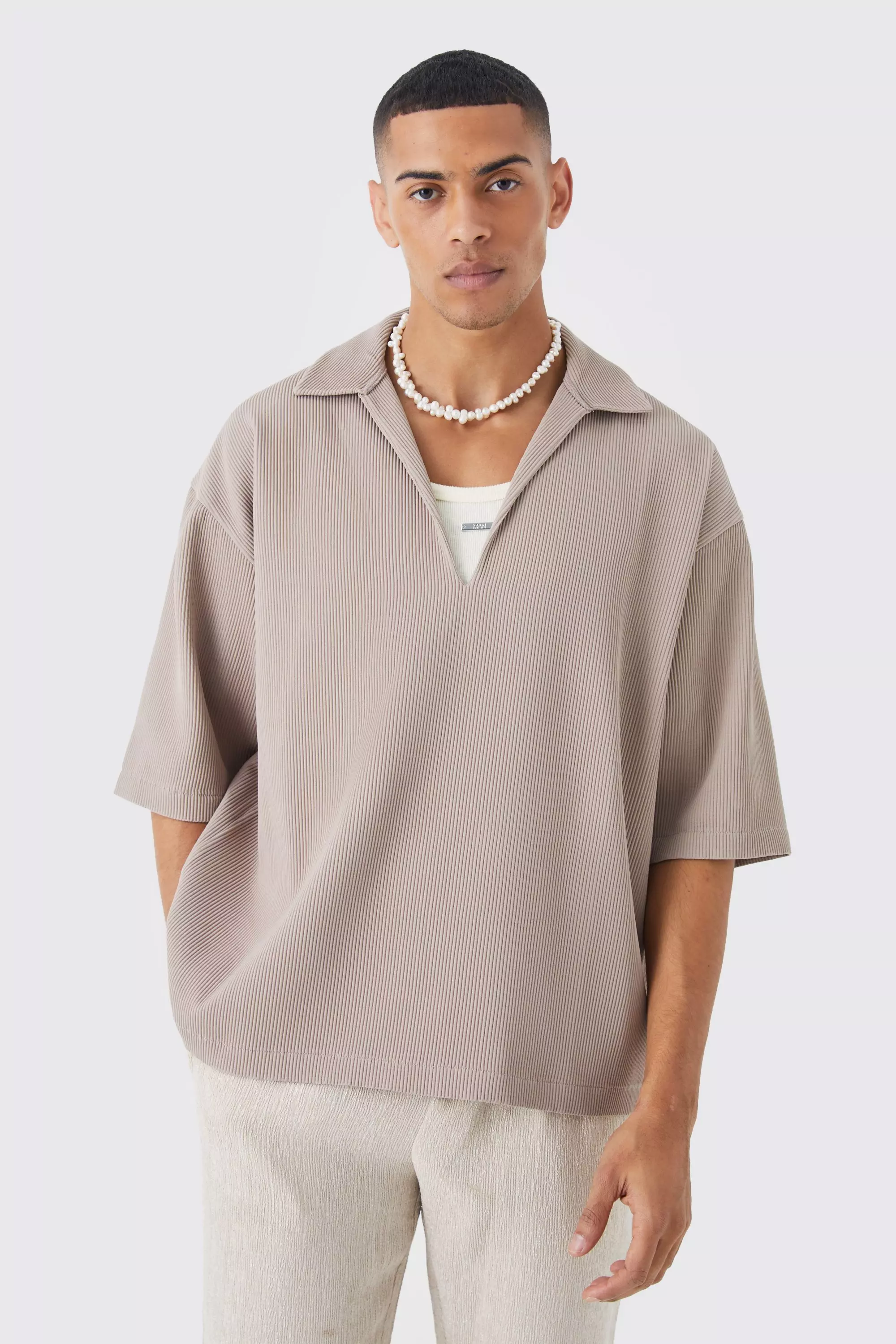 Pleated Oversized V Neck Shirt | boohooMAN USA