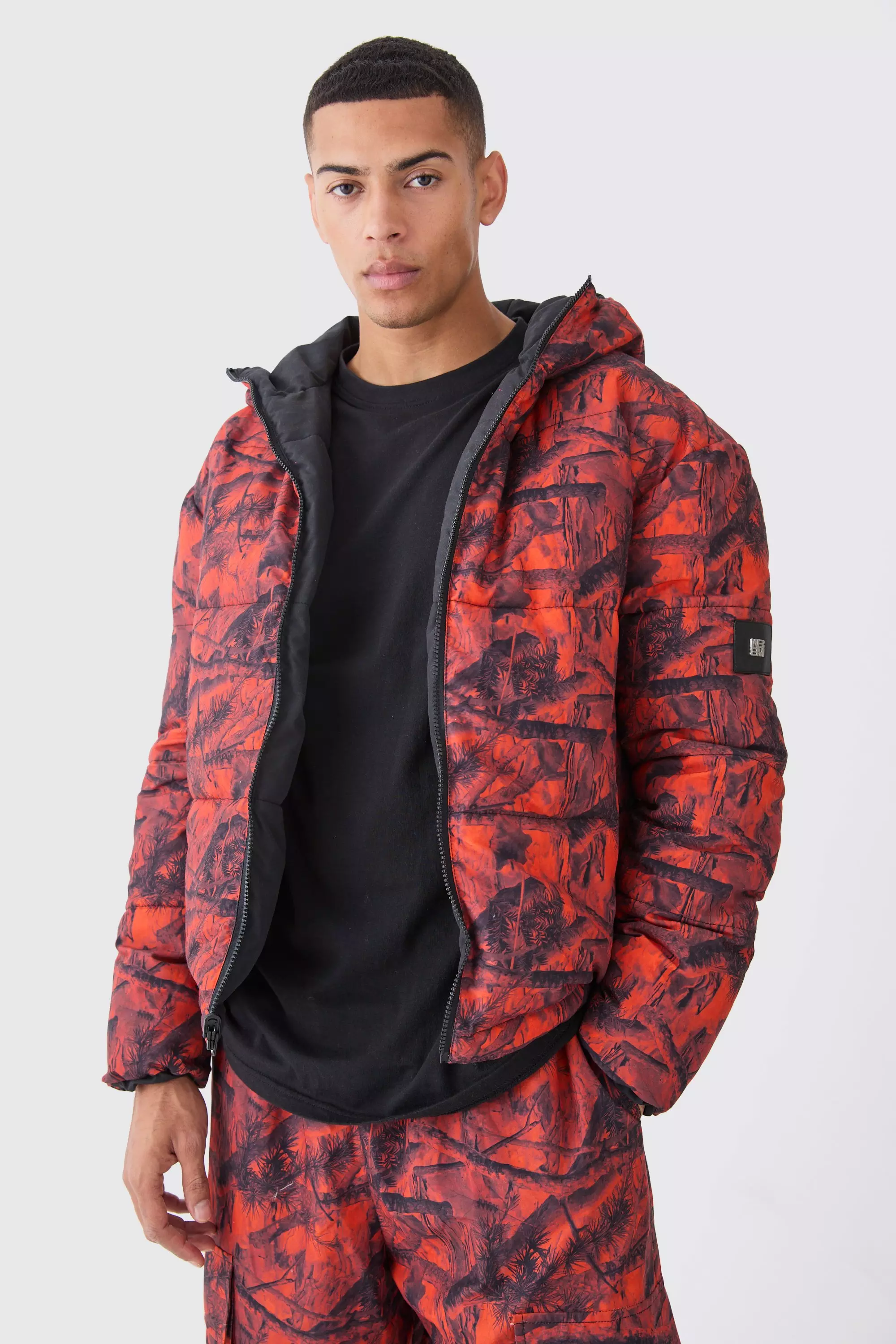 BoohooMAN Reversible Camo Puffer Jacket