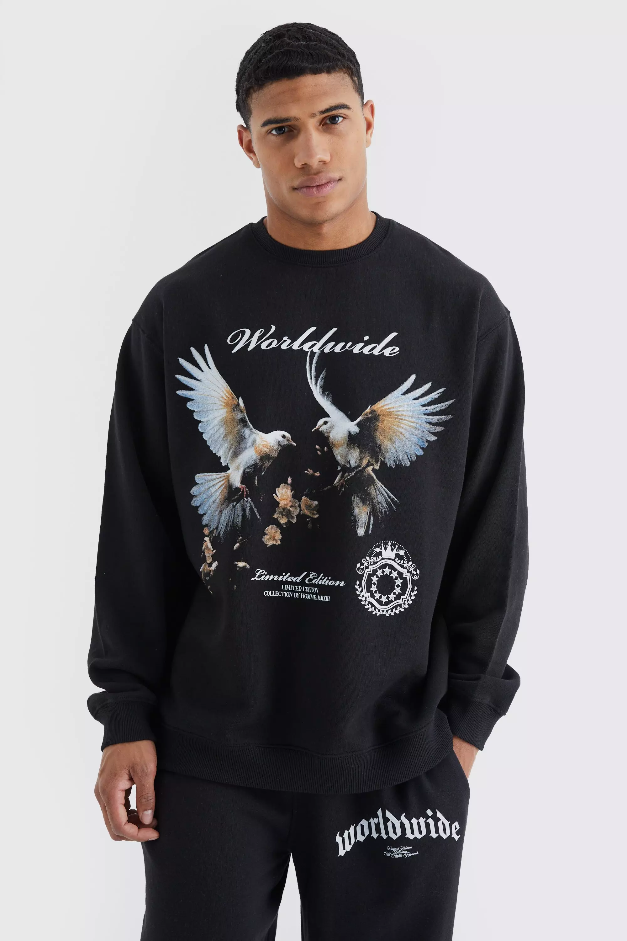 Oversized Dove Graphic Sweatshirt Black