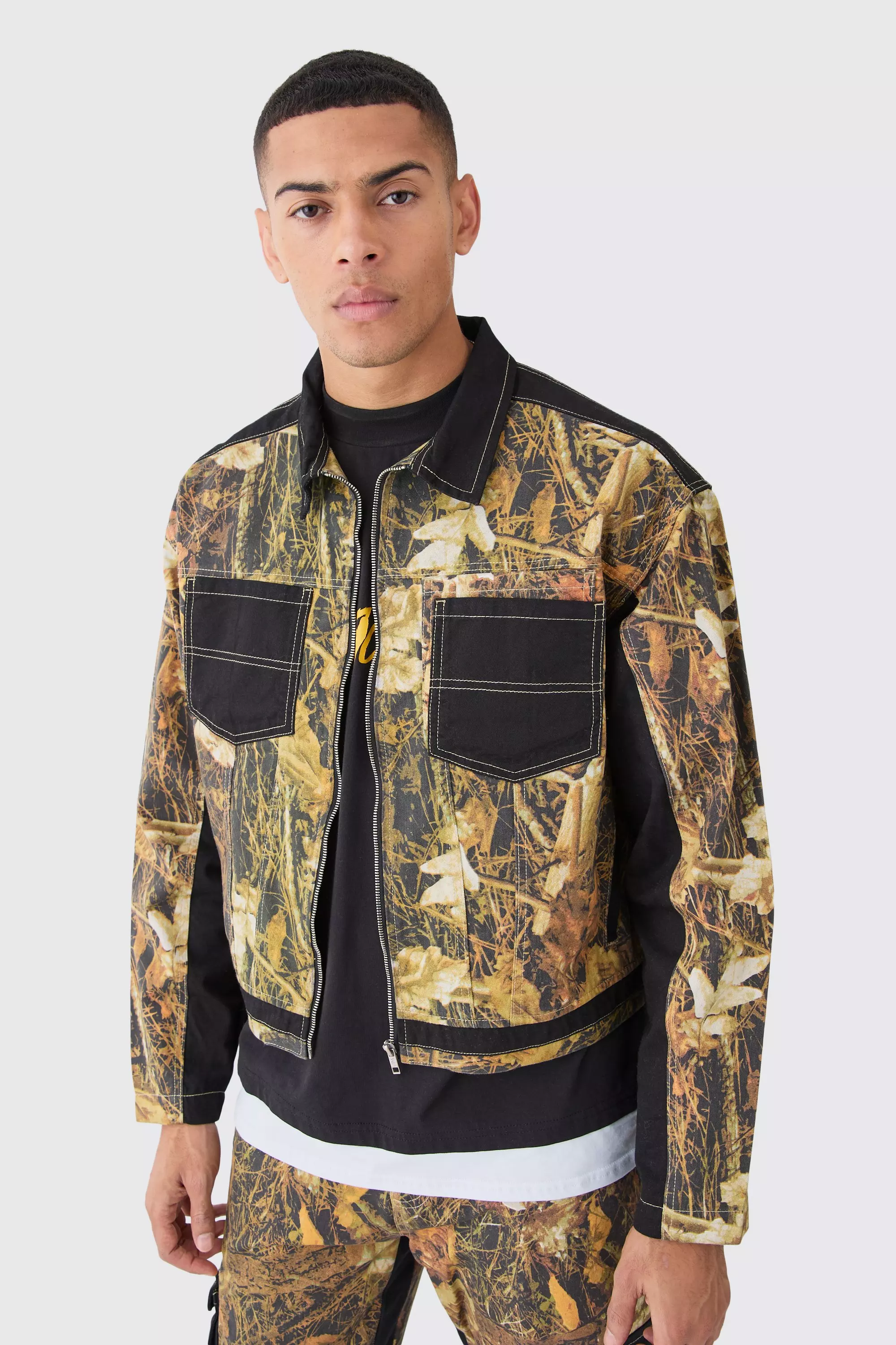 Kastiges Oversize Twill Camouflage Harrington-Set alternatives Bild